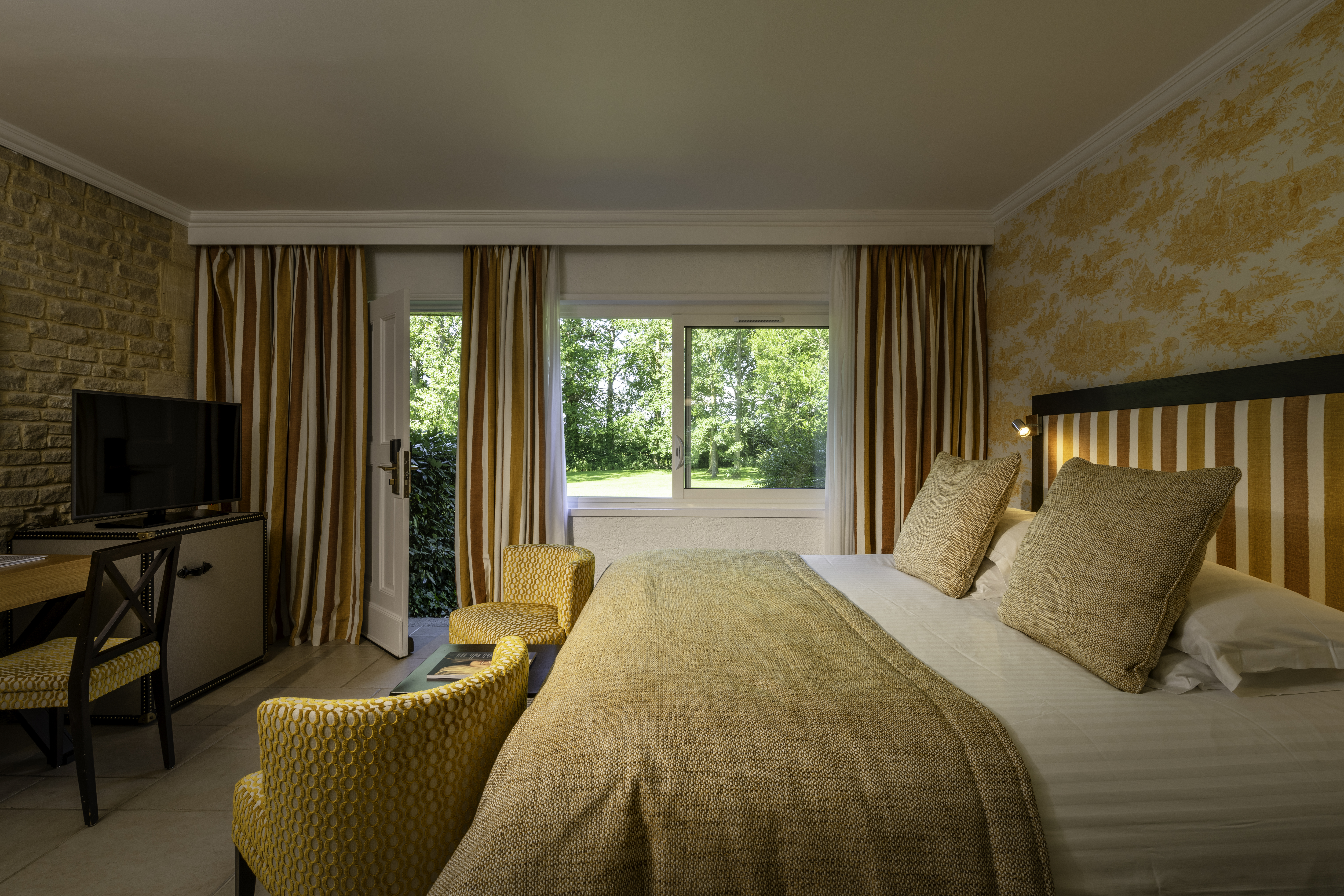 chambre rez de jardin 14 hotel les manoirs de tourgeville deauville alexandre chaplier 16
