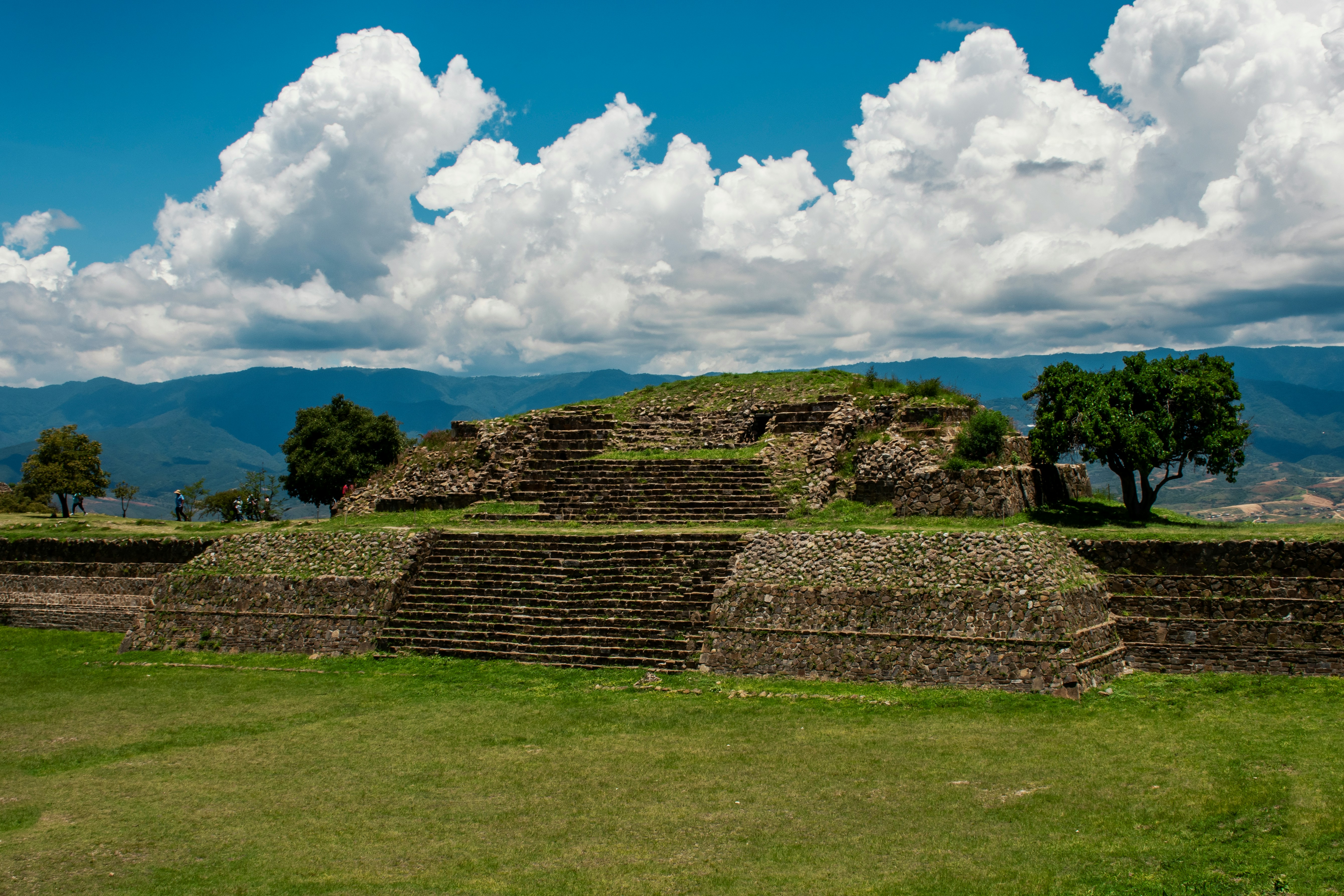 monte alban oaxaca mexico
