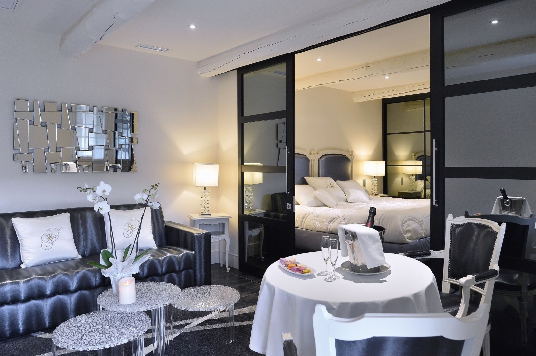 aubergedecassagnespa hotel suite jardin salon