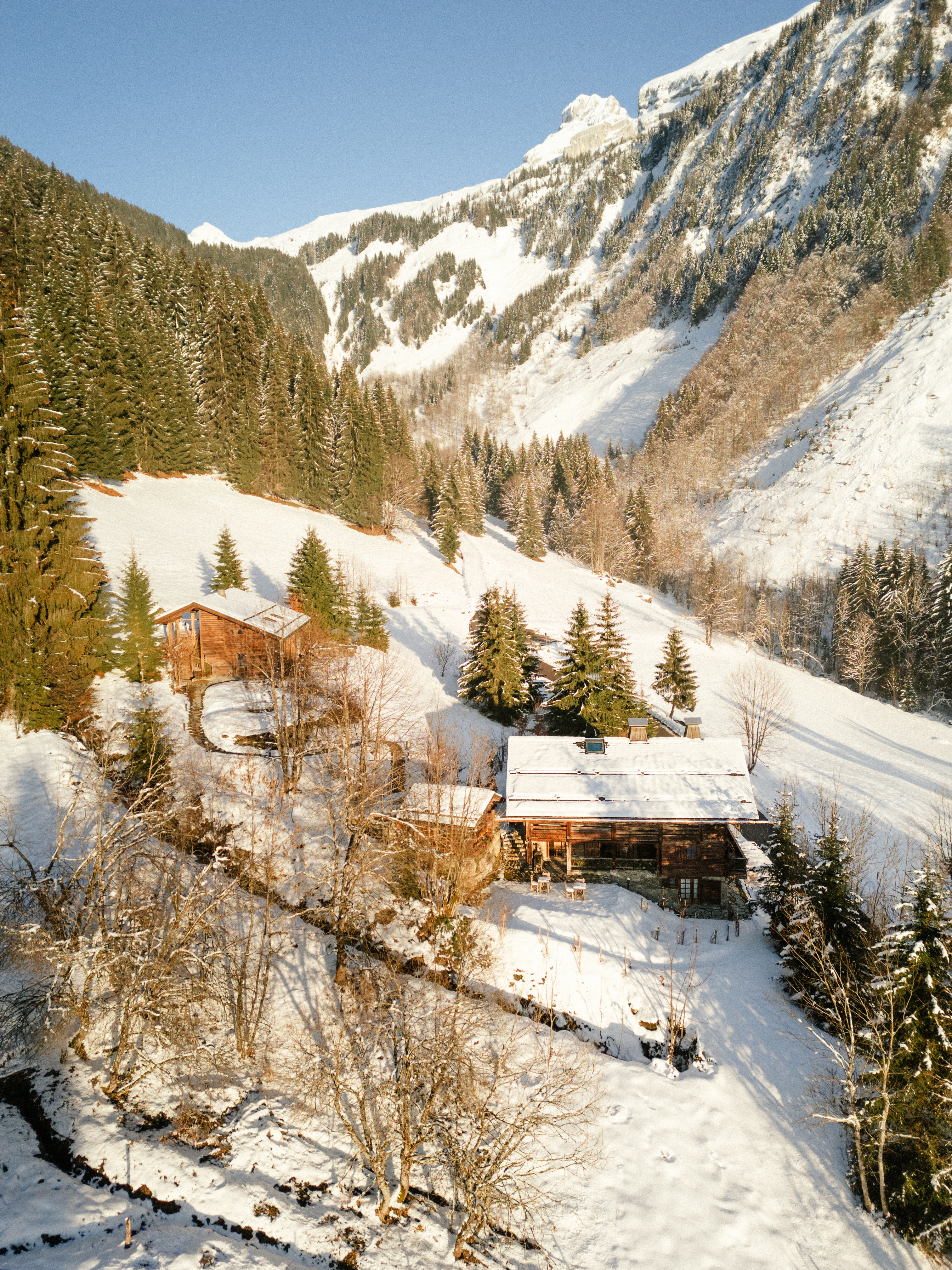 34 chalet 1864 drone 5