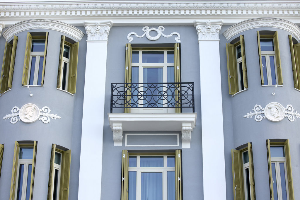 exterior close