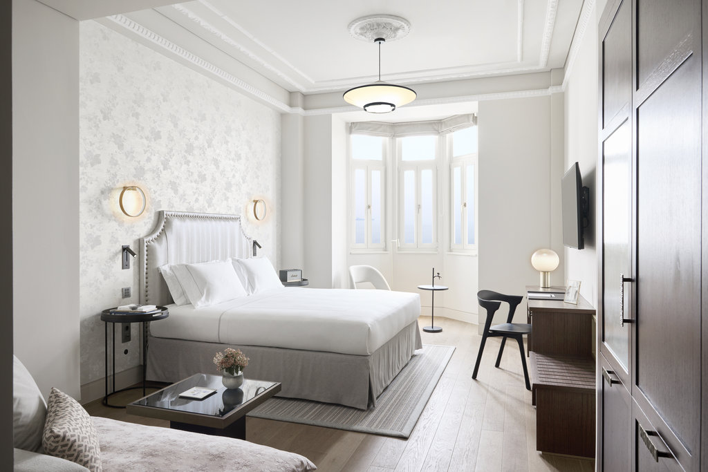 junior suite seafront oriel