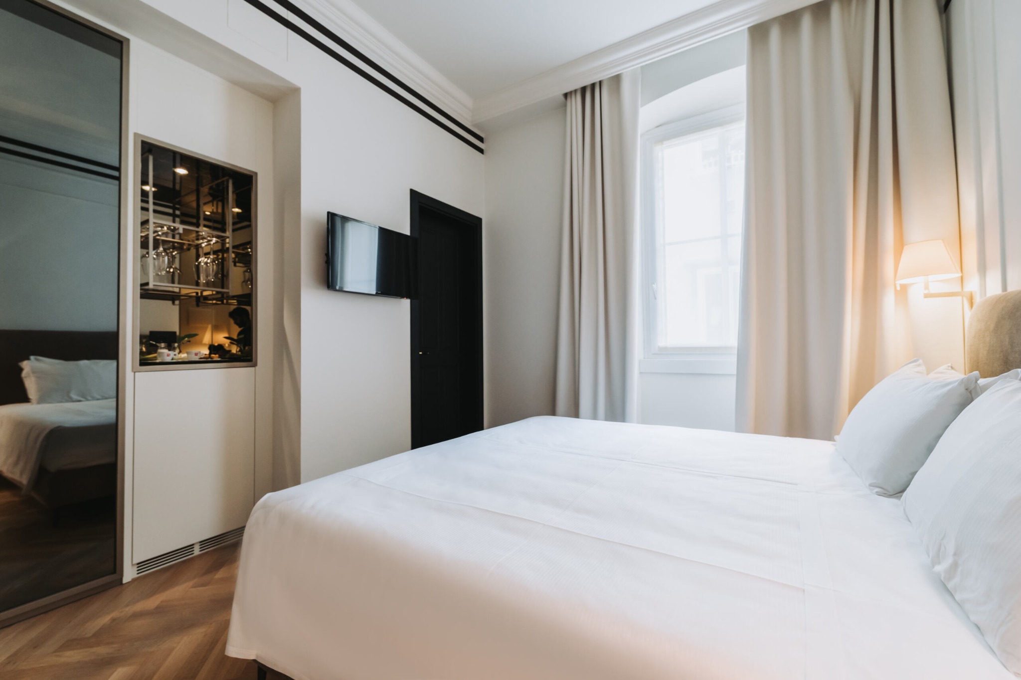 continentale trieste kamer minibar caractere