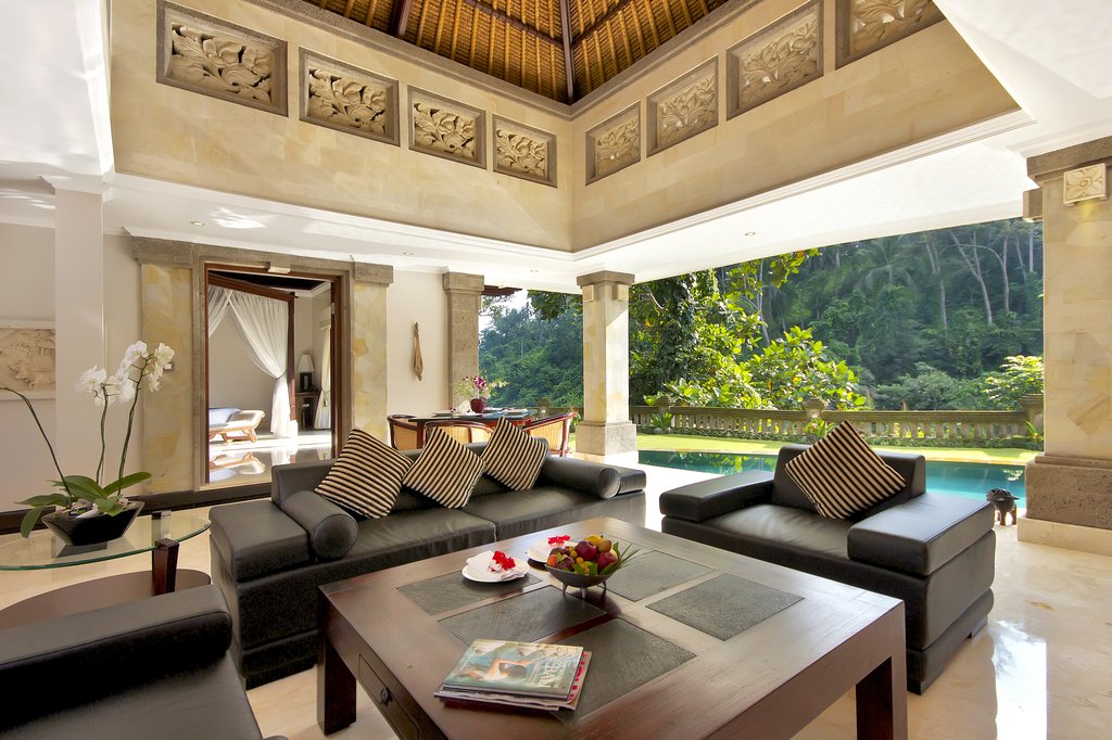 3 viceroy villa living area