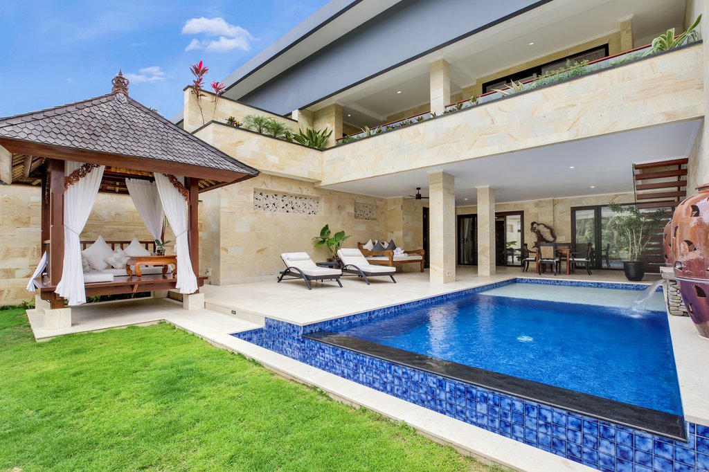 19 vice regal villa 2 pool