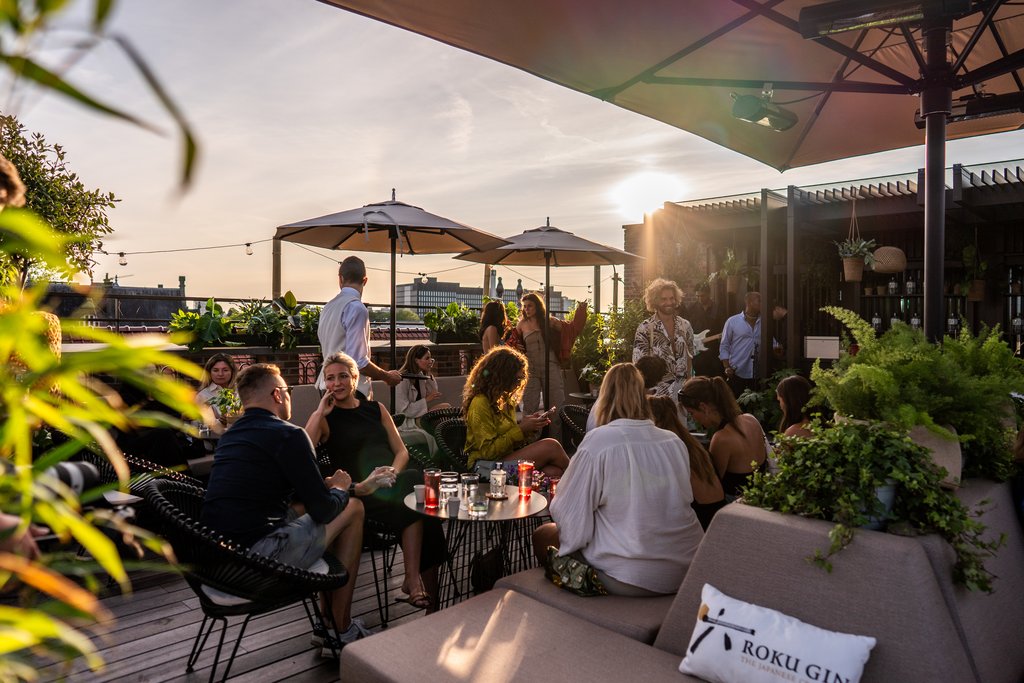 5 rooftop bar