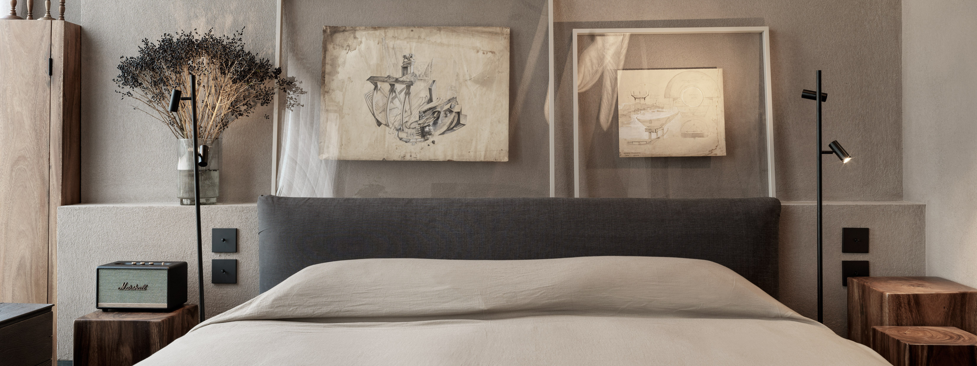 monastik living in athina kamer