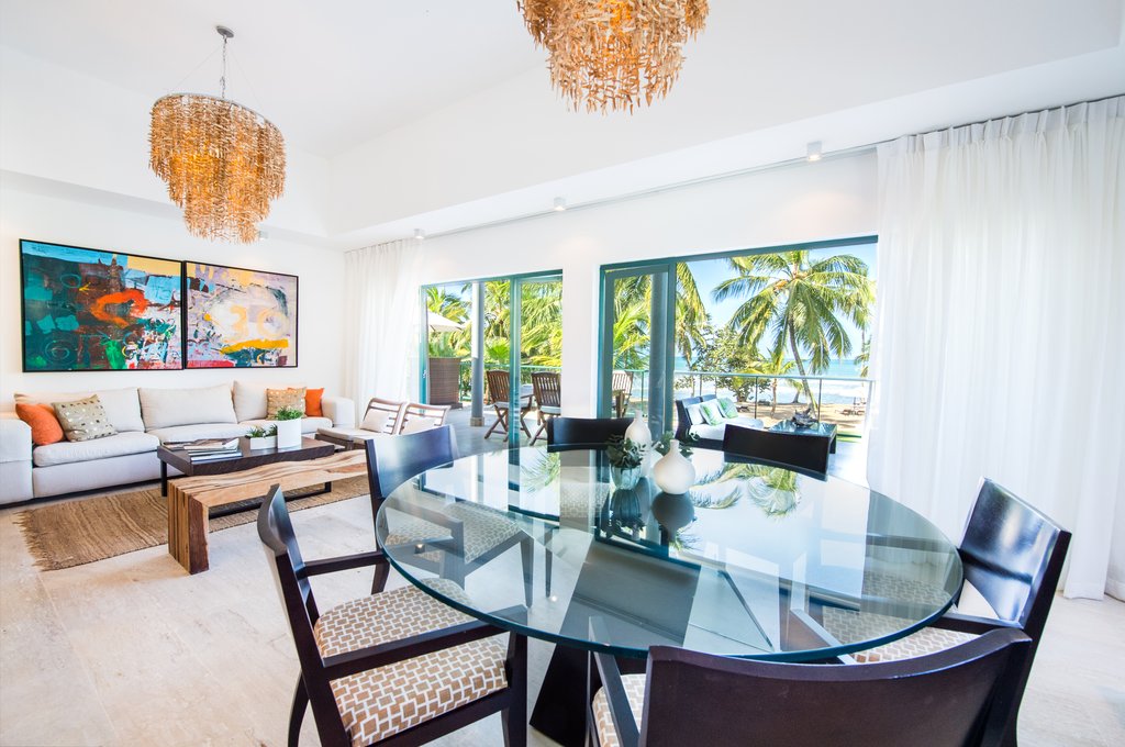 5 casita living room