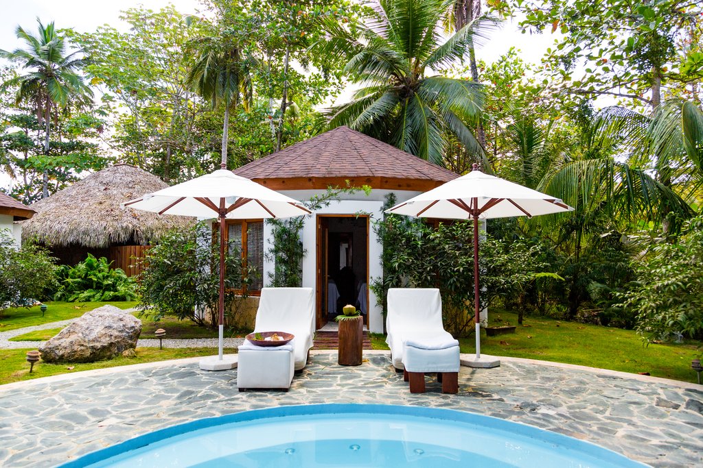 9 coconut whispers spa