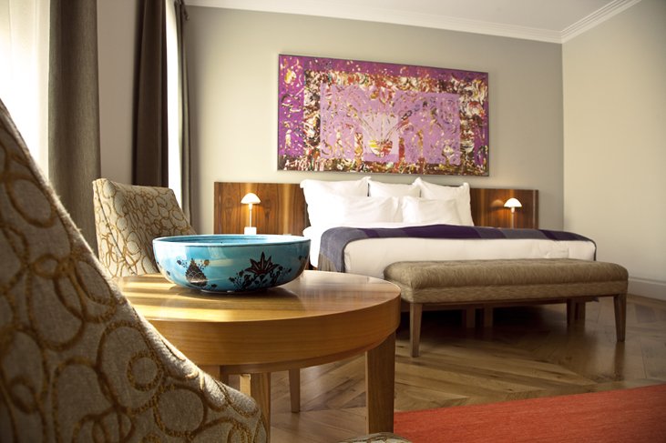 16 deluxe suite