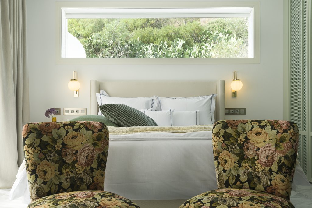 12 standard room
