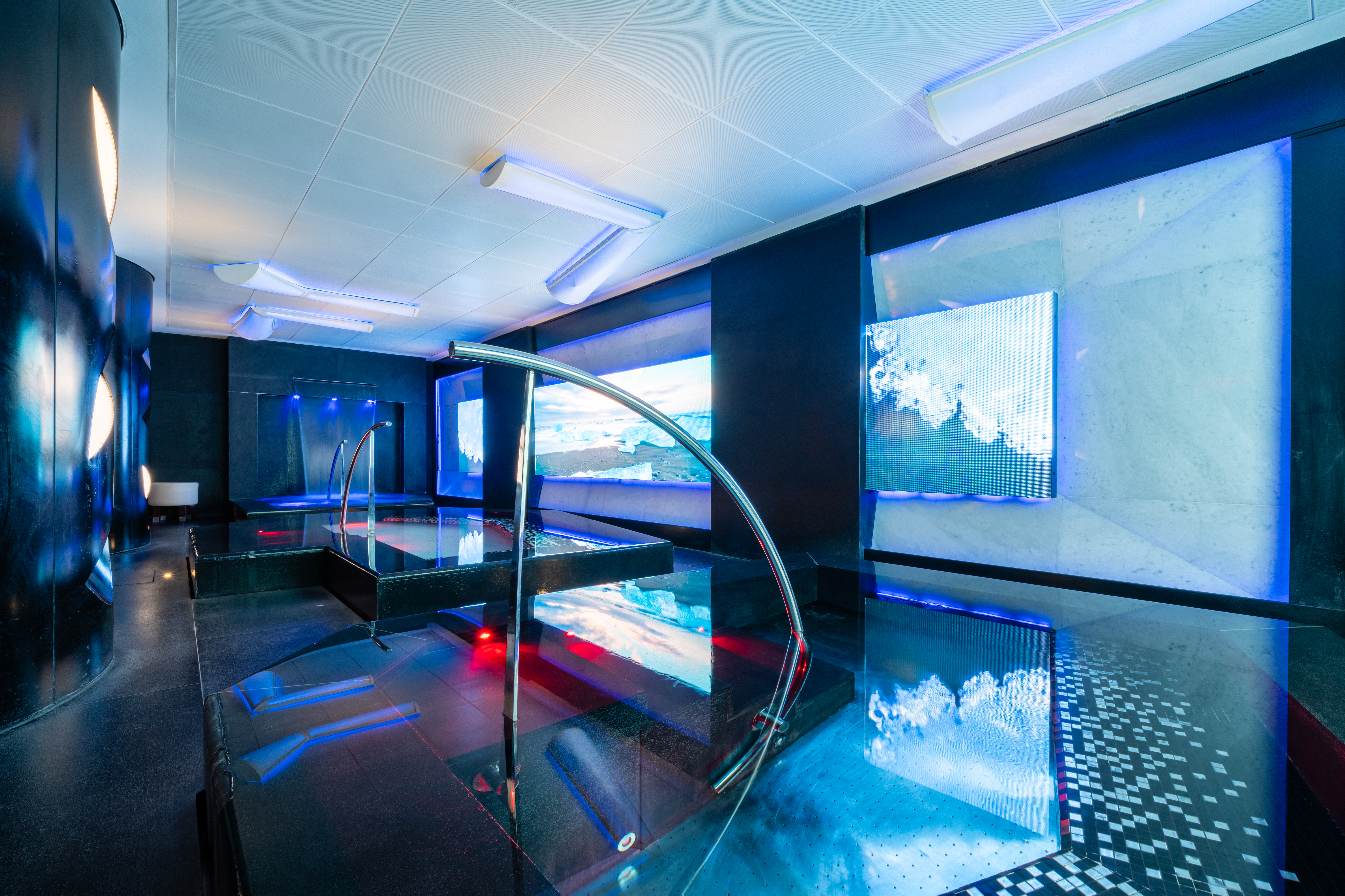 romeo napoli la spa sisley paris 7