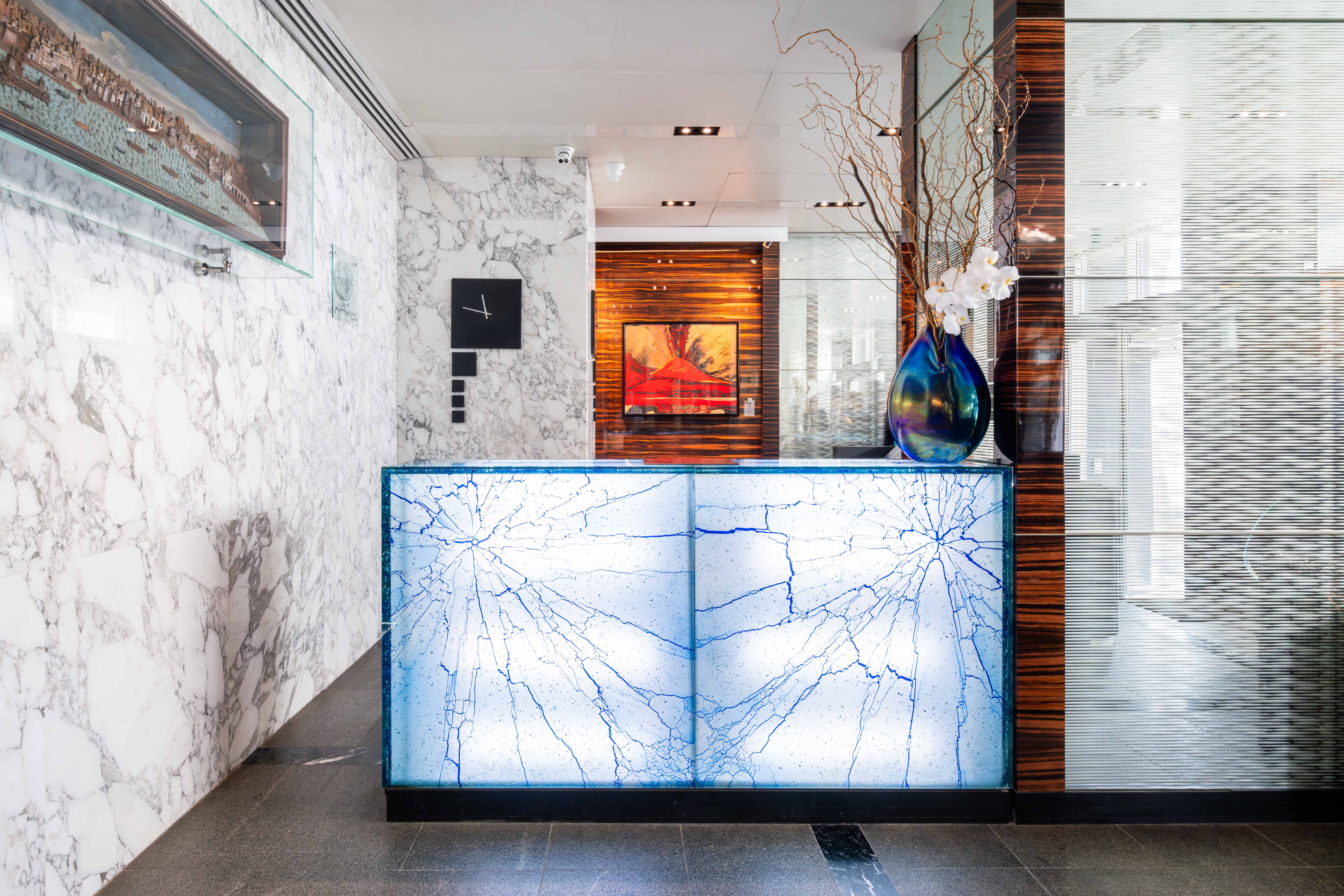 romeo napoli lobby 3