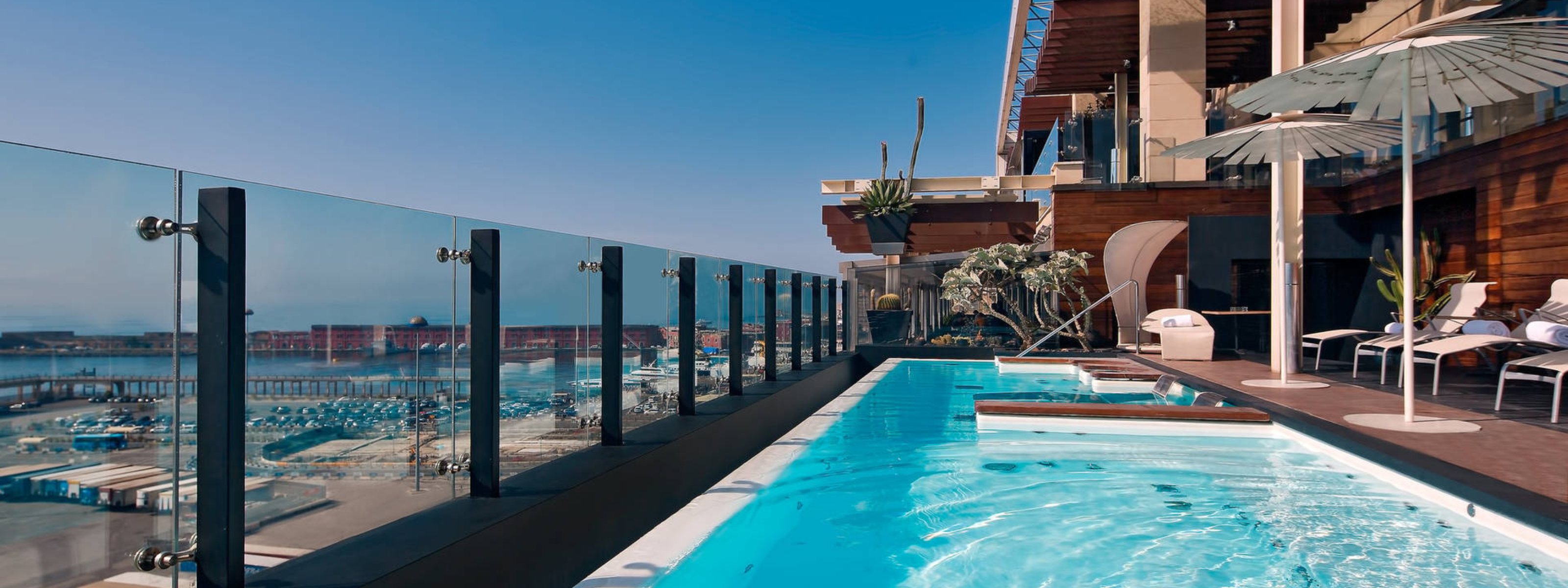 romeo napoli ligging