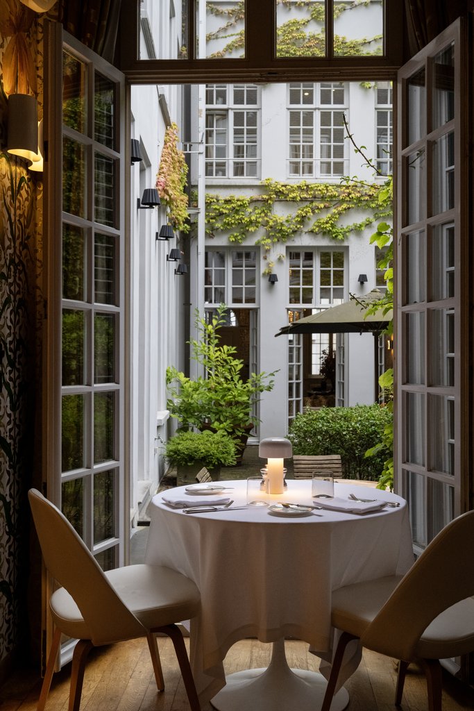 14 lilium restaurant 3