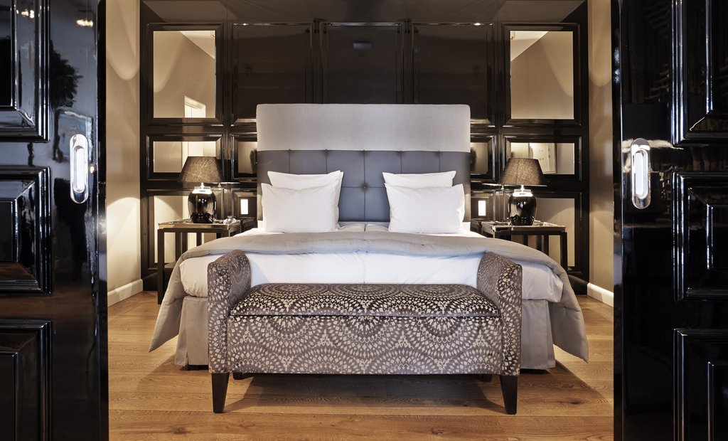 3 executive suite