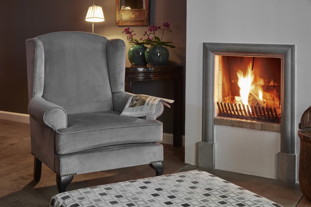 9 junior suite fireplace