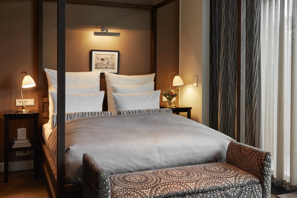 one bedroom balcony suite