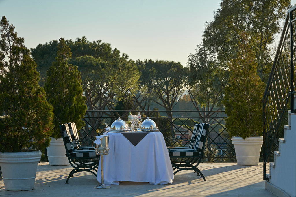 4 terrace suite outside 2