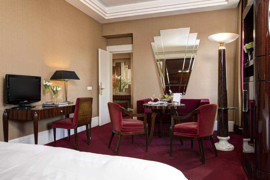 junior suite with balcony 2