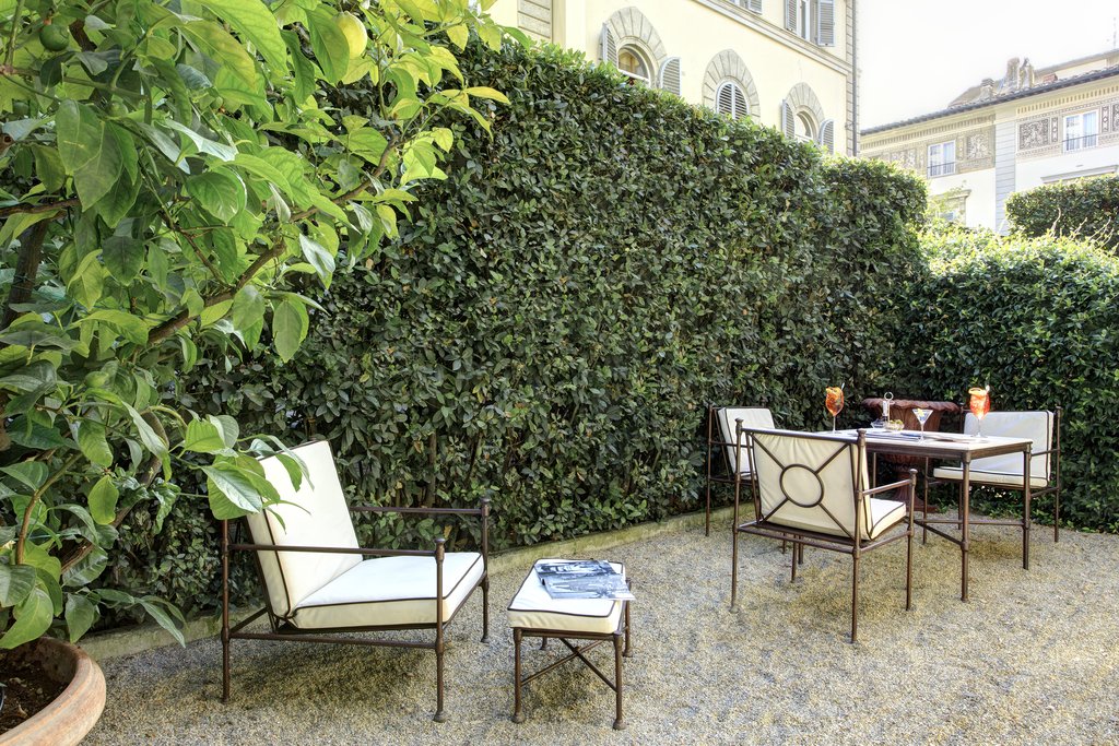 16 garden suite garden