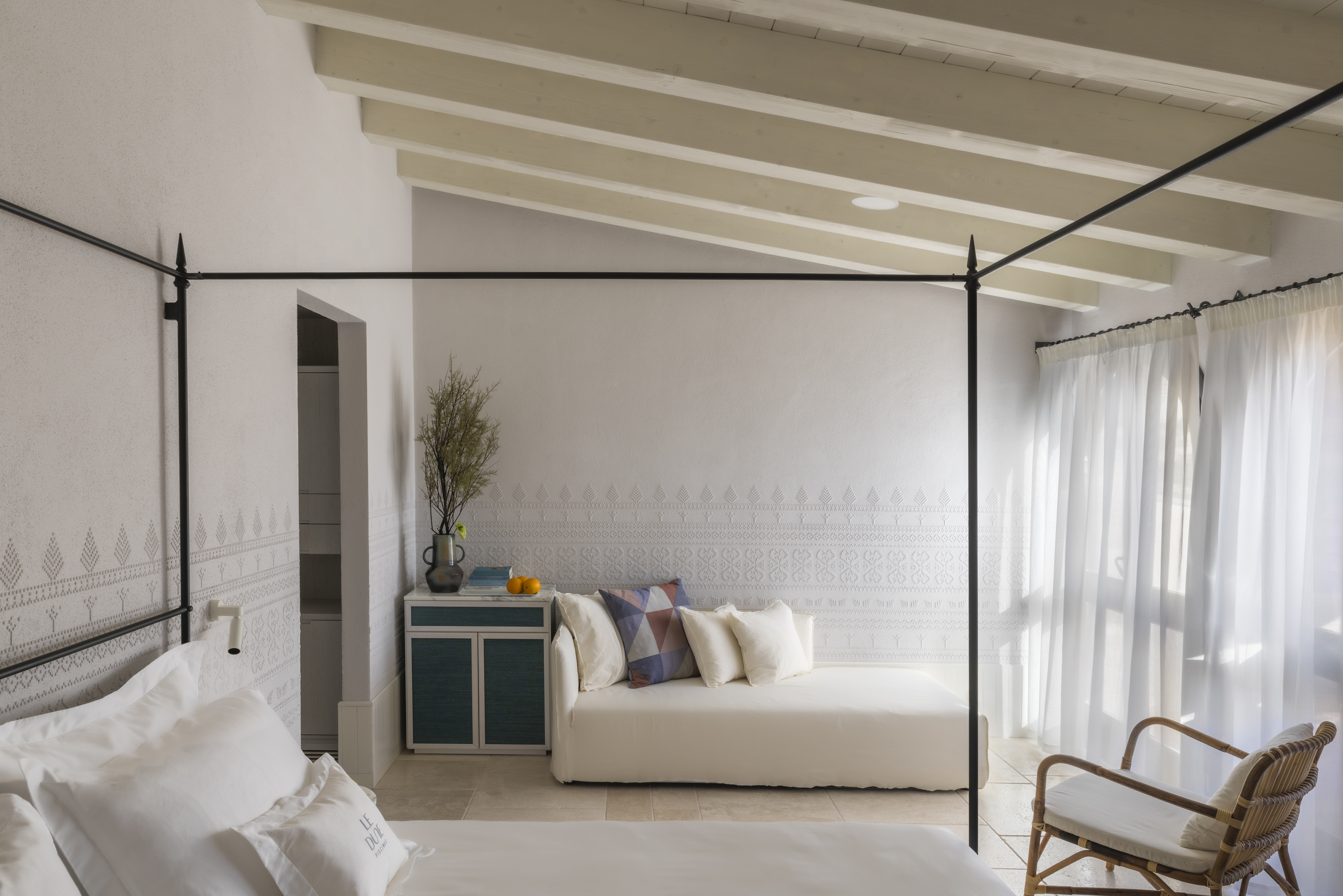 deluxe with balcony 4