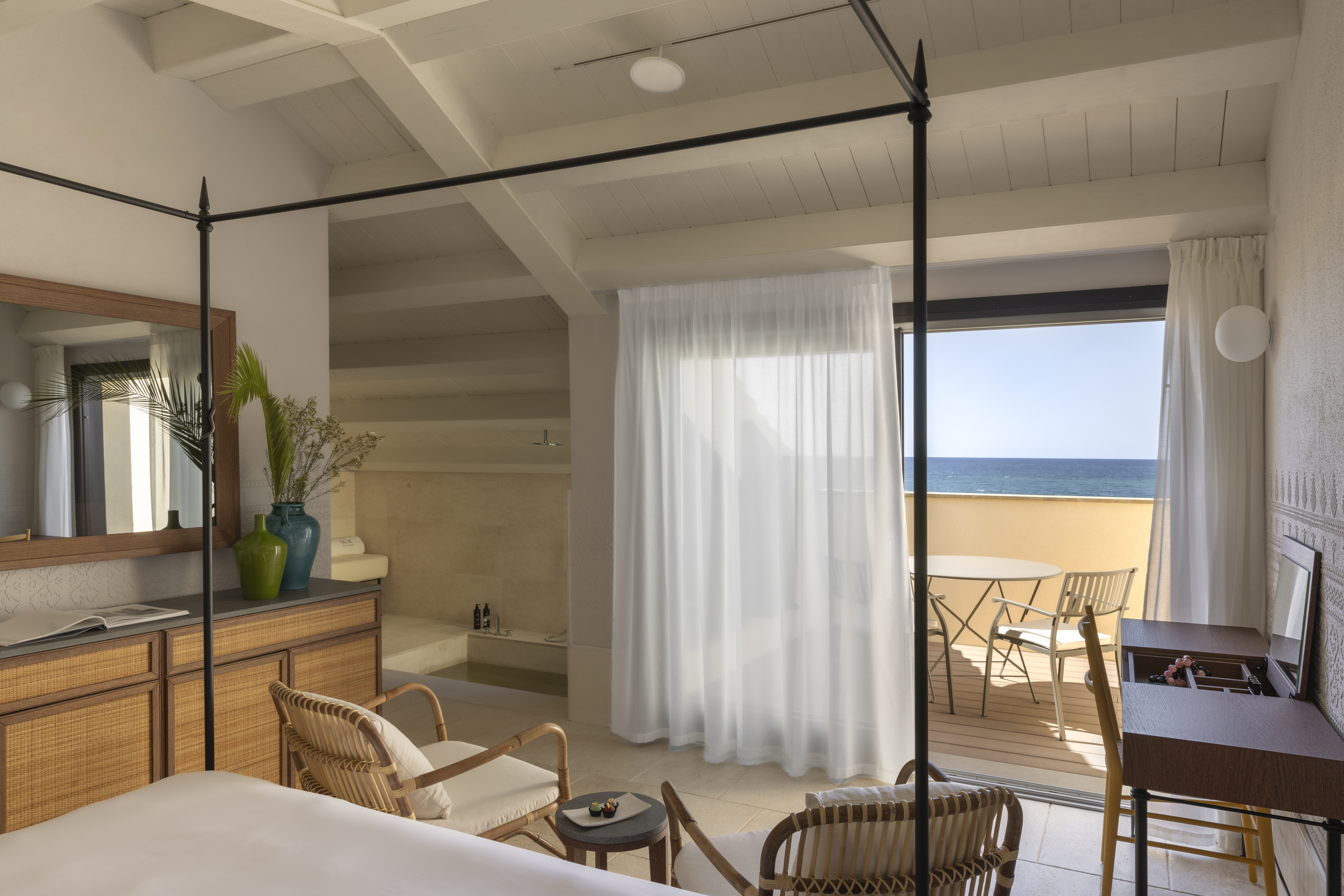junior suite front sea viw 4