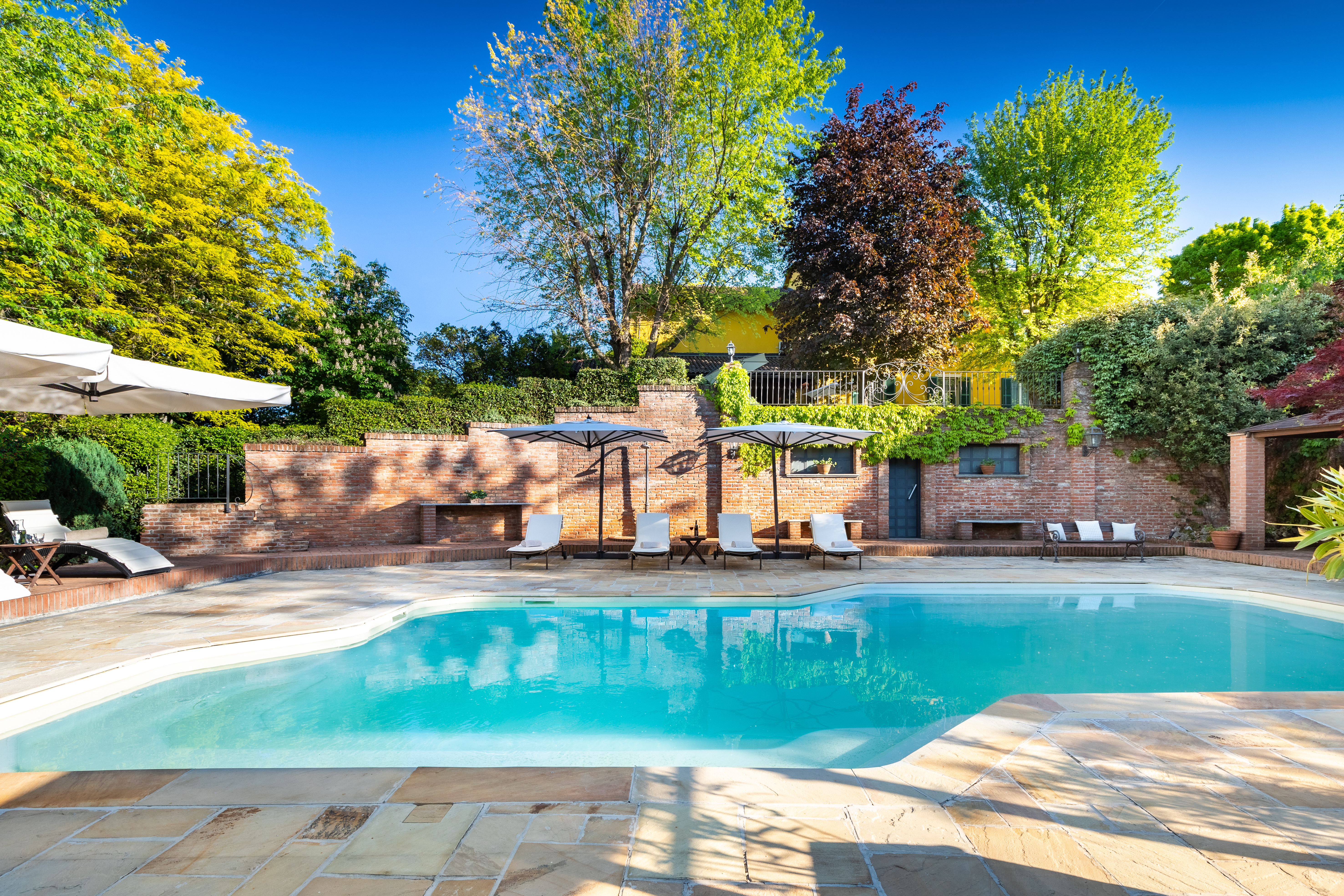 uva spina integ 44 zona piscina