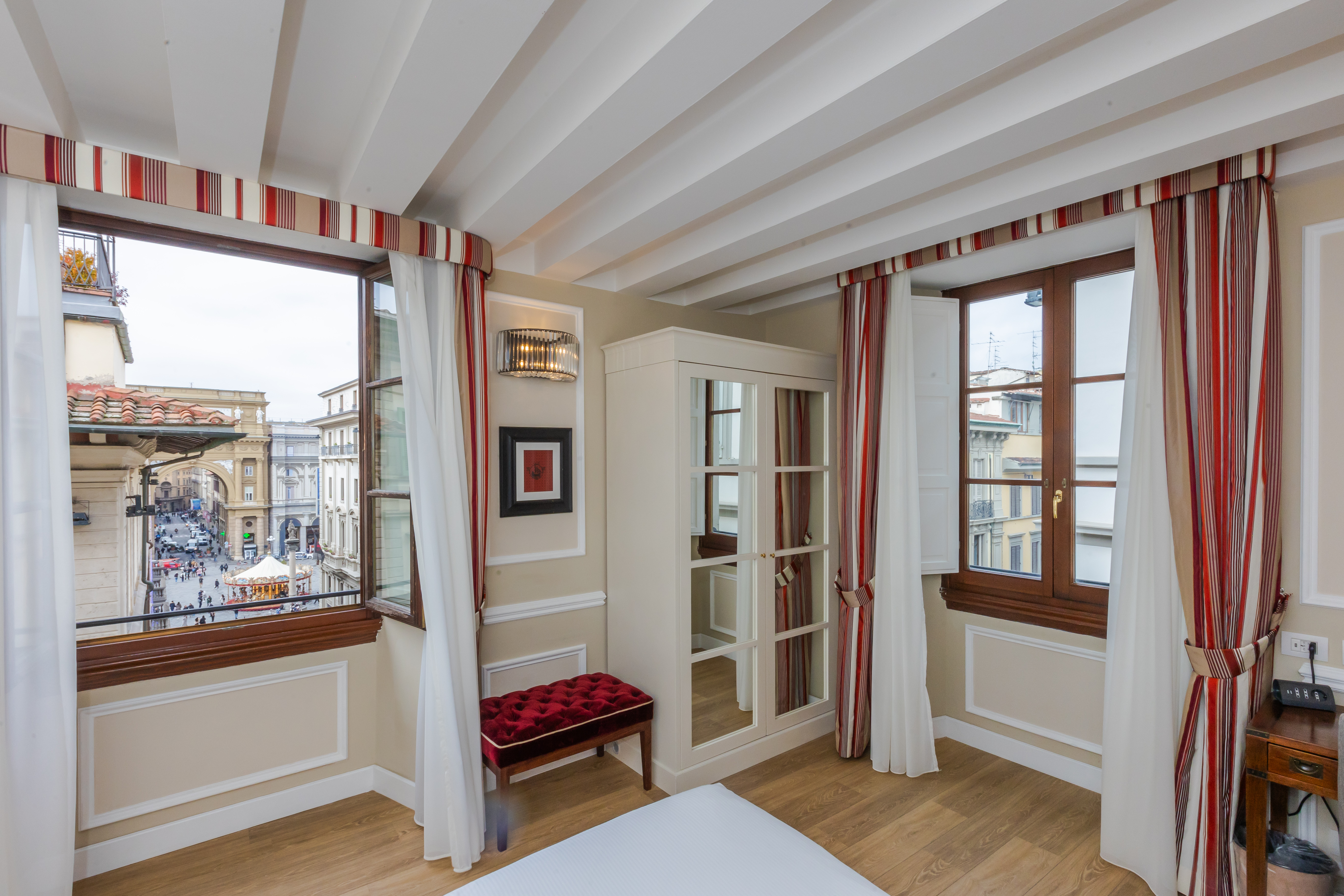 18 superior with a view of piazza della repubblica