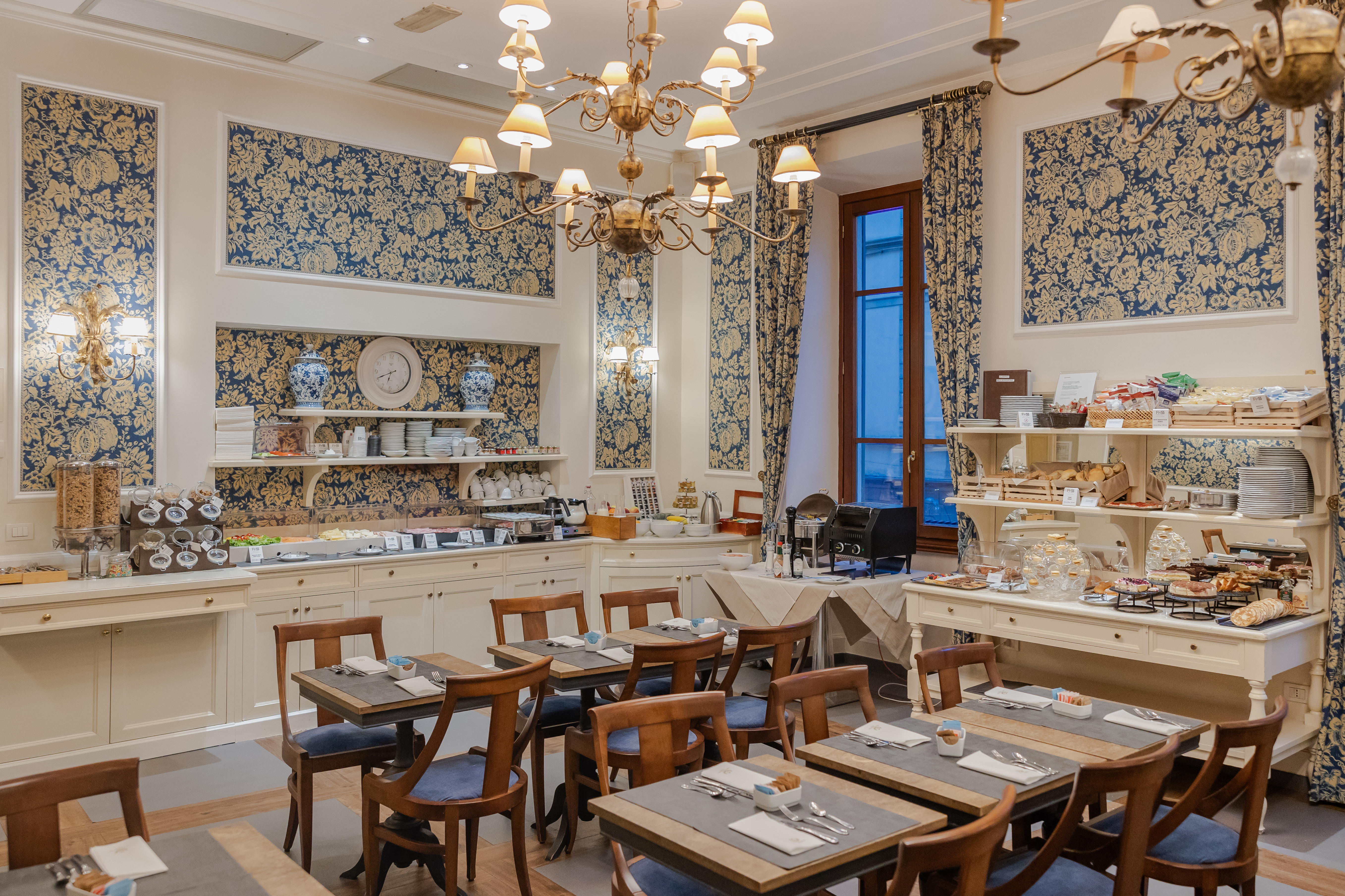 49 breakfast room