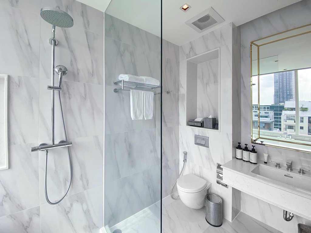 7 garden view two bedroom suite with terrace bathroom