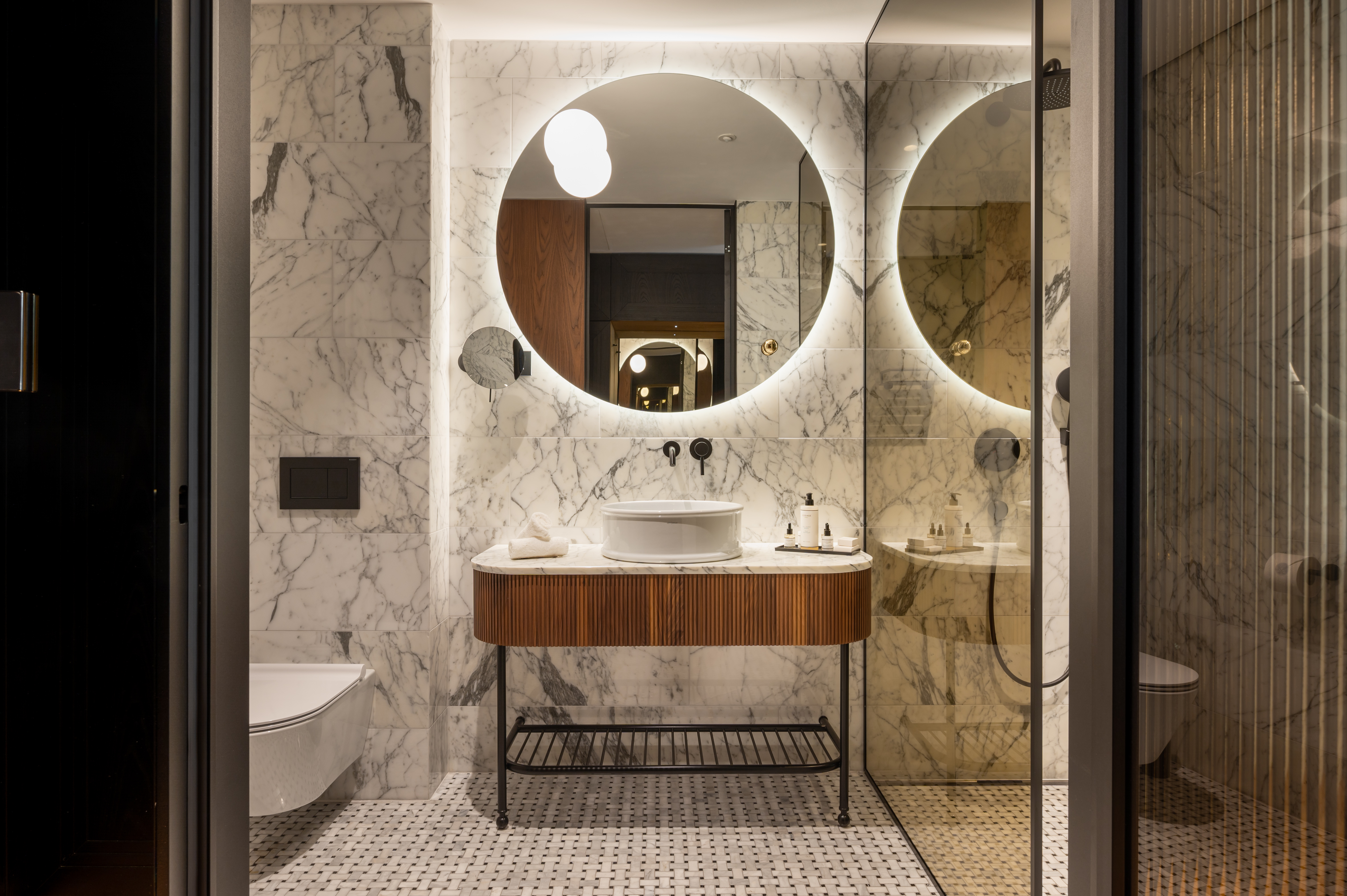 4 bathroom