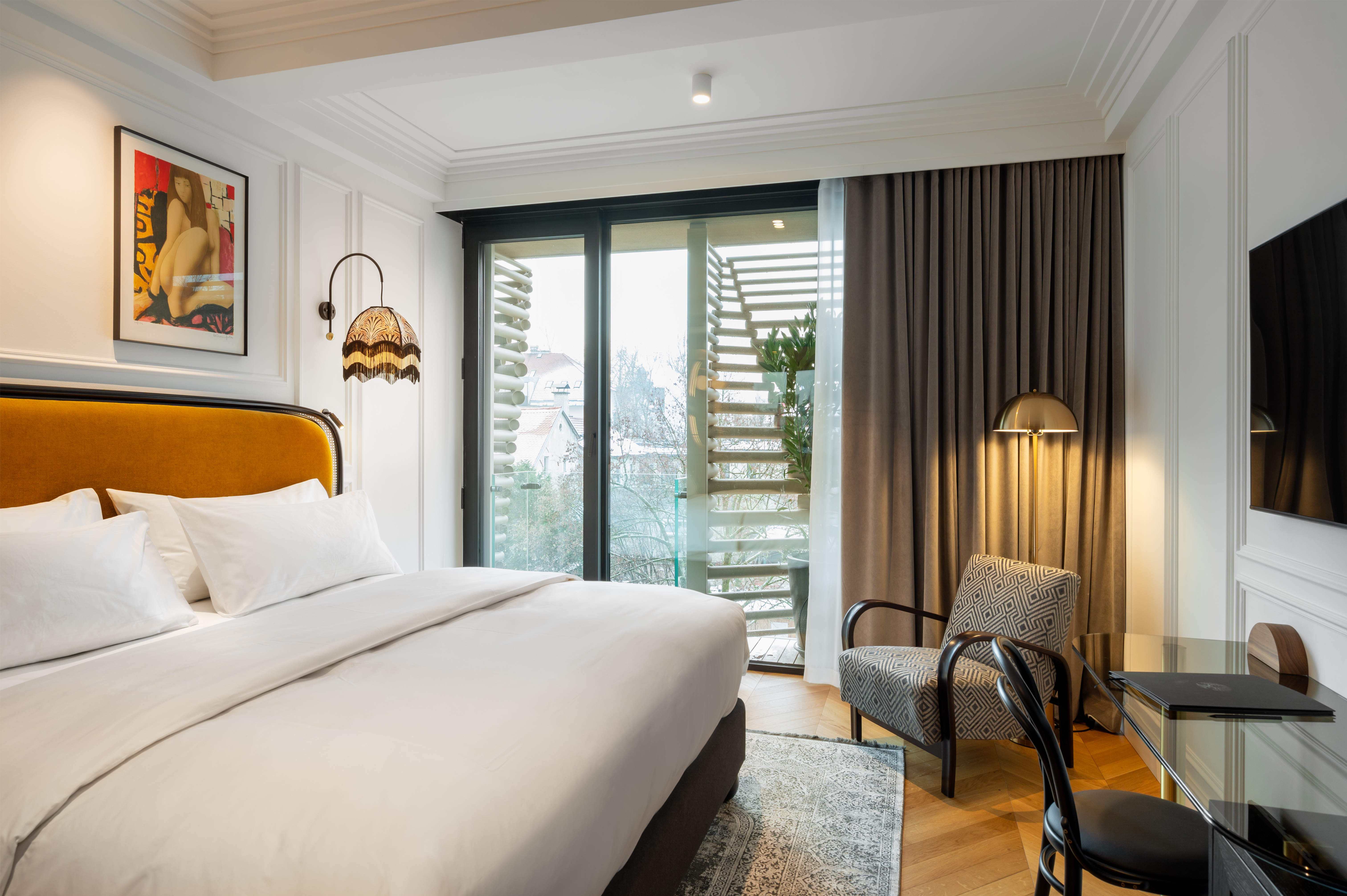 premium with french balcony 2