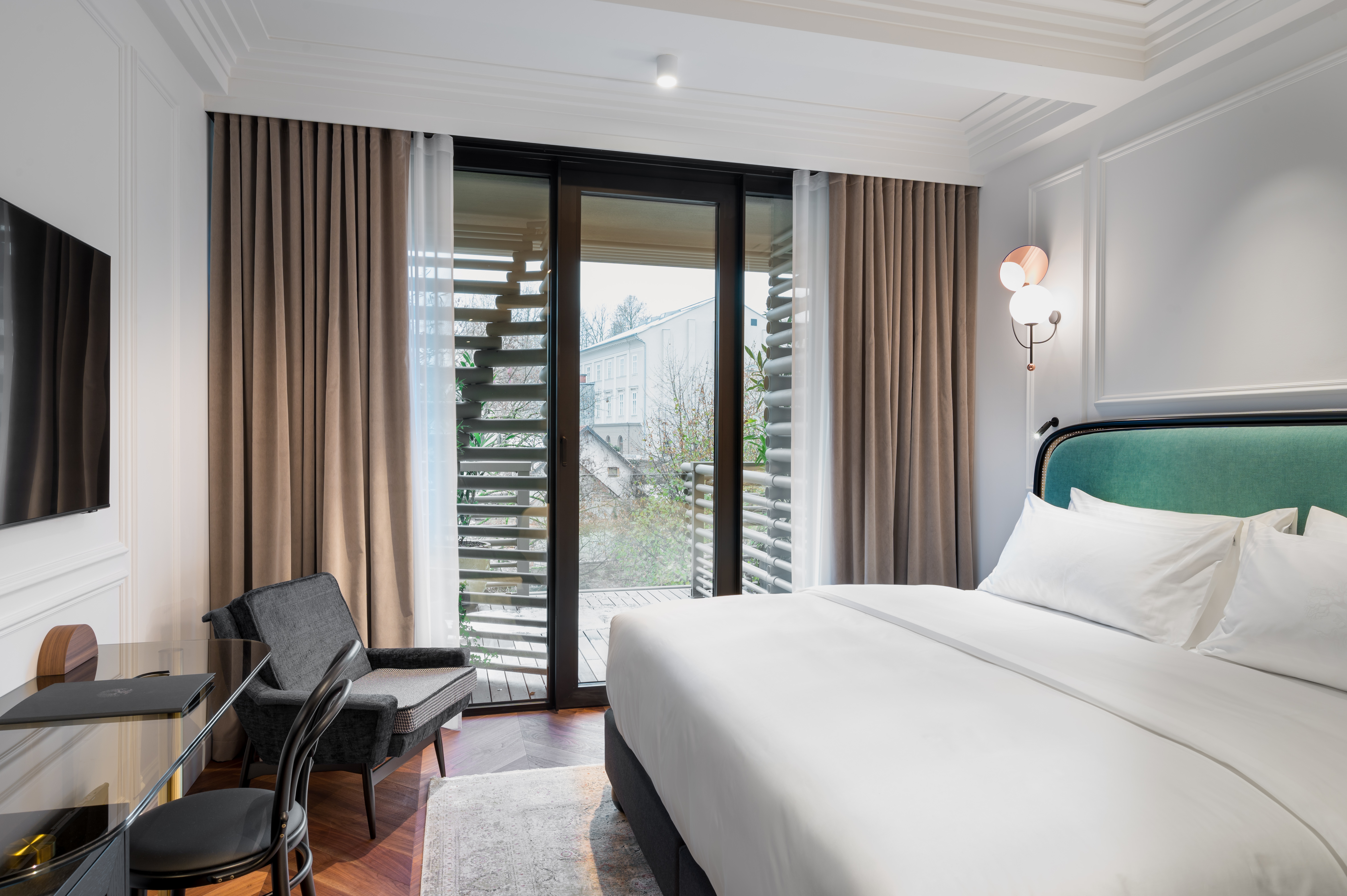 premium with terrace
