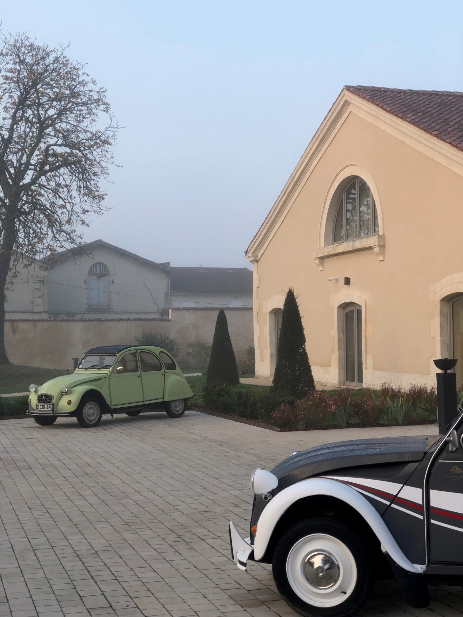 2cv chais monnet hotel spa 2