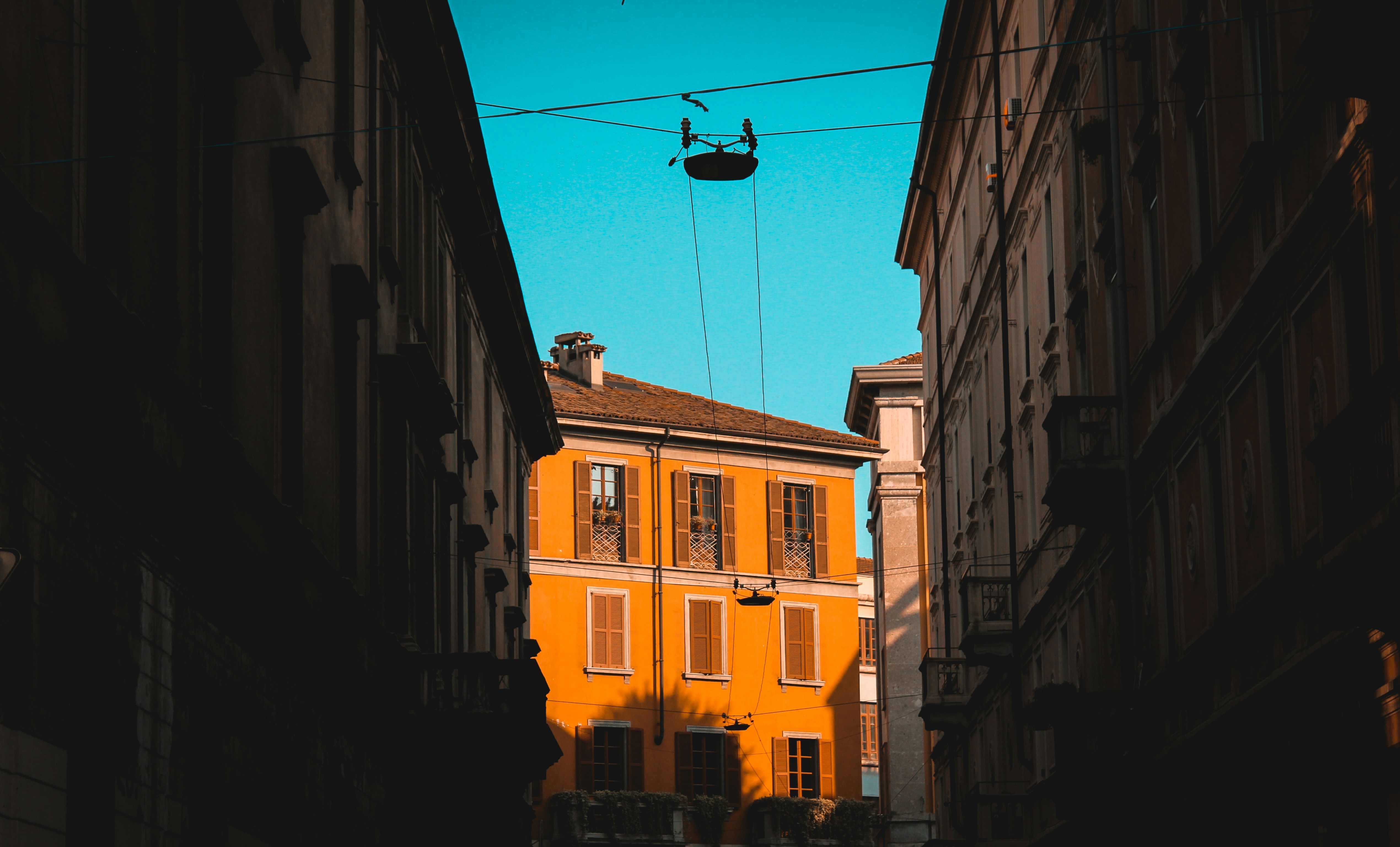 milan houses