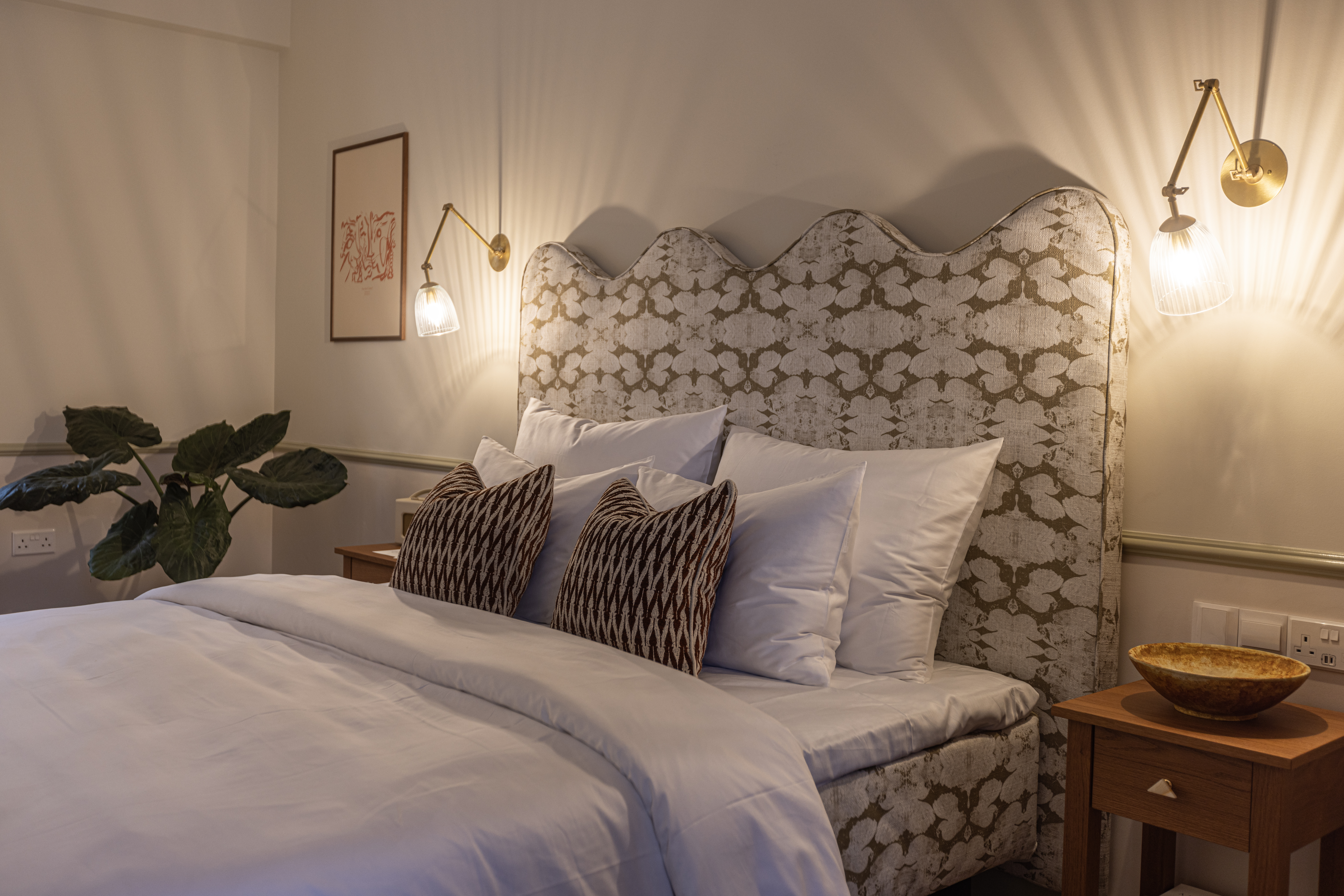 13 headboard detail