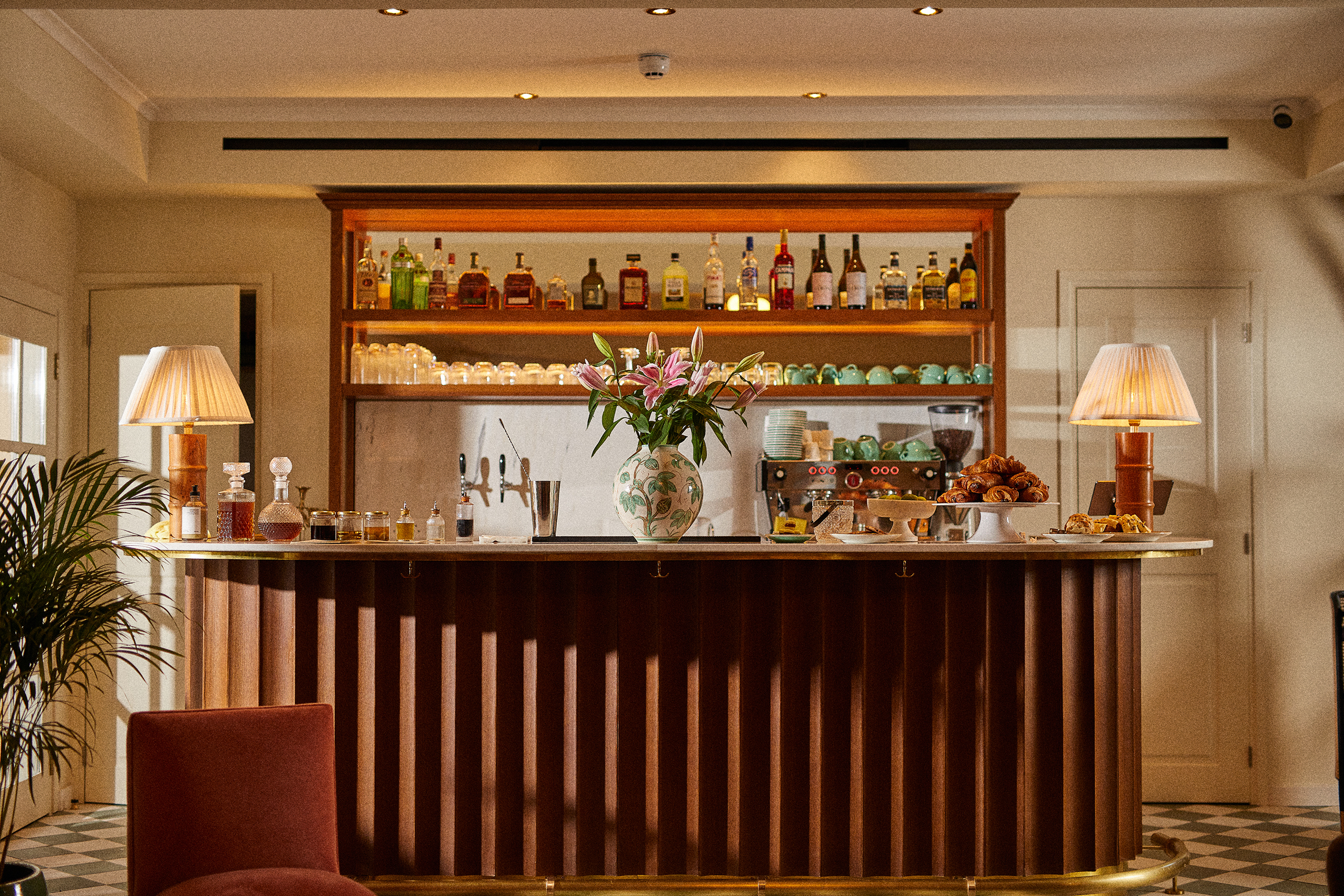 16 the bar