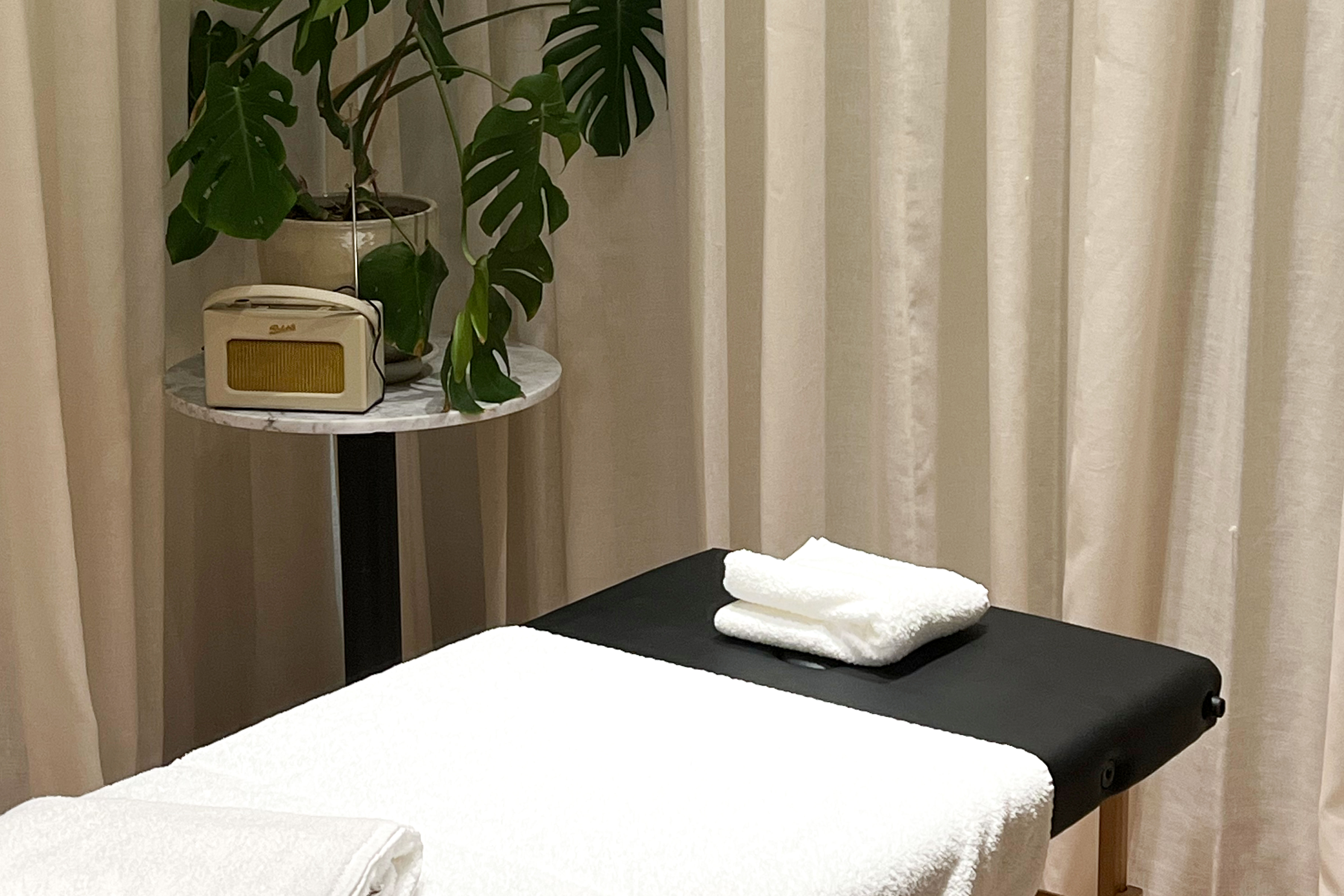 25 spa room