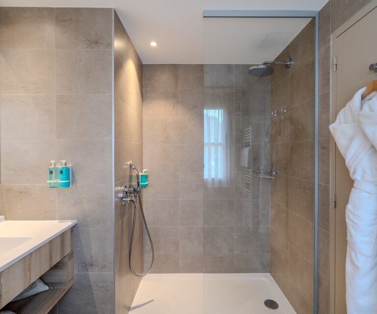 hotel lavilladouce 4etoiles rayol saint tropez vue mer cote dazur 2025 chambre superieur6 768x640