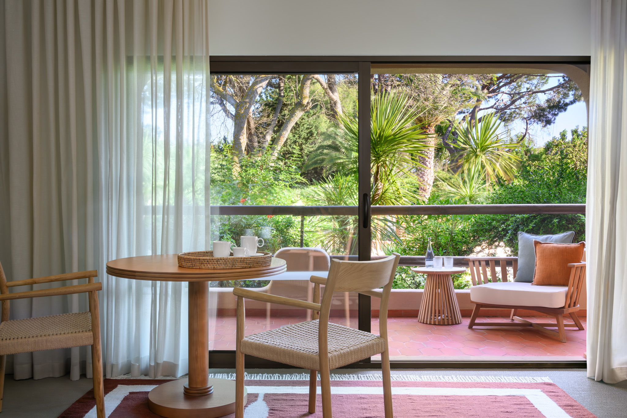 room junior suite garden view 2