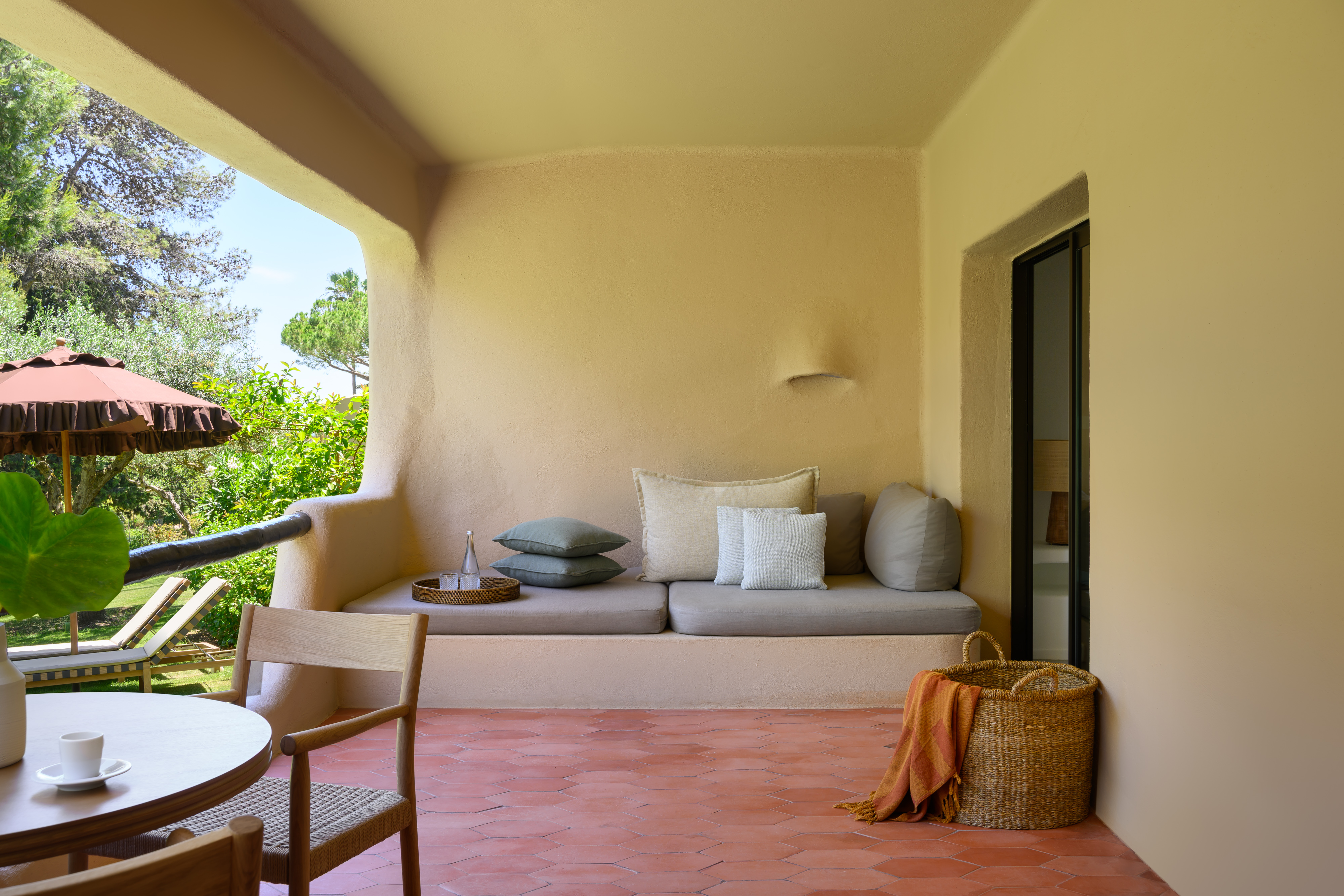 room deluxe suite 15