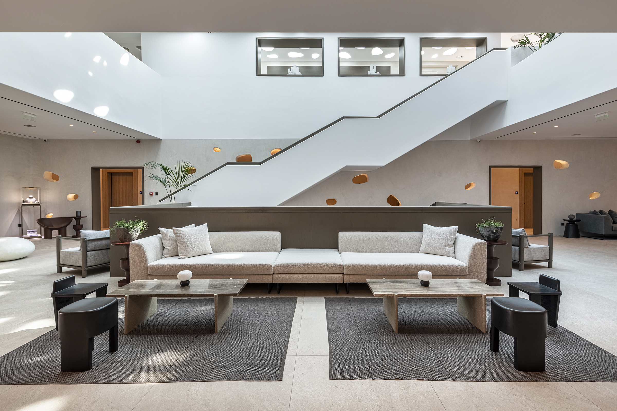 lobby 041