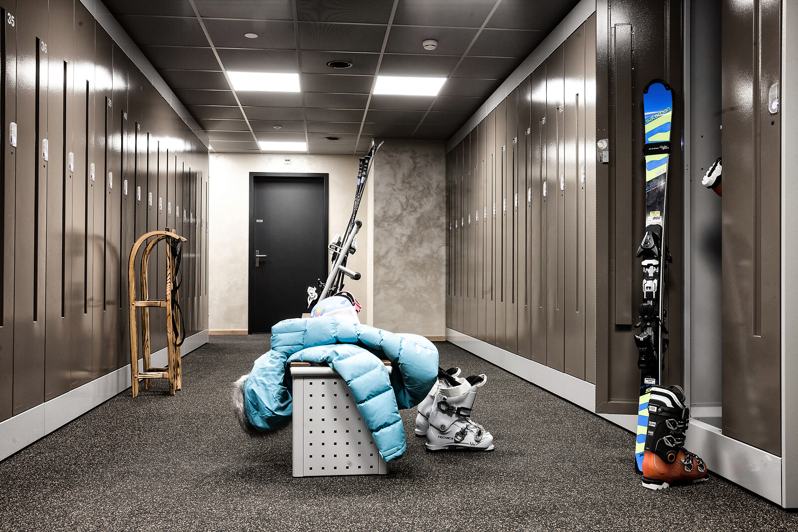 25 ski storage valsana hotel