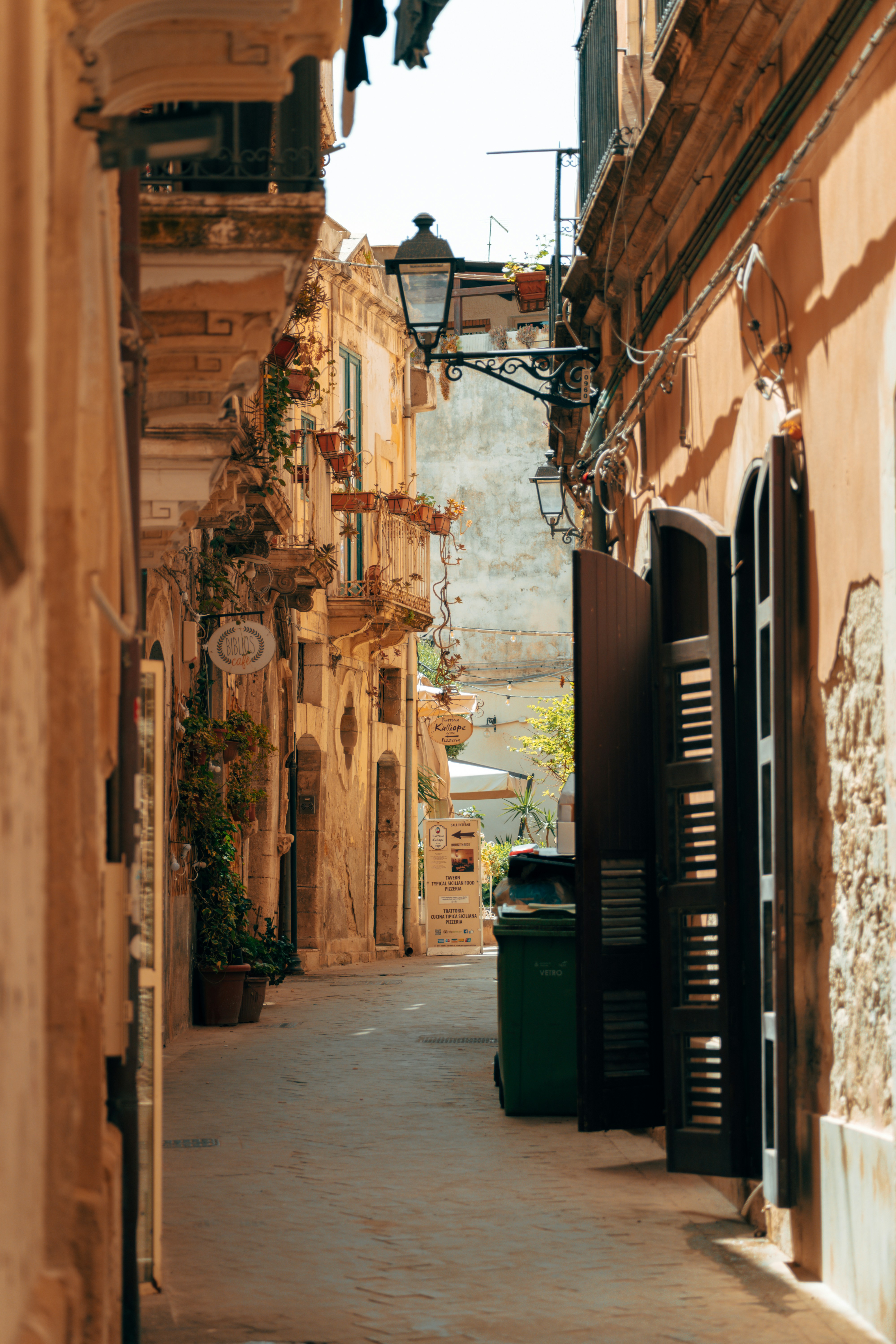 taormina street
