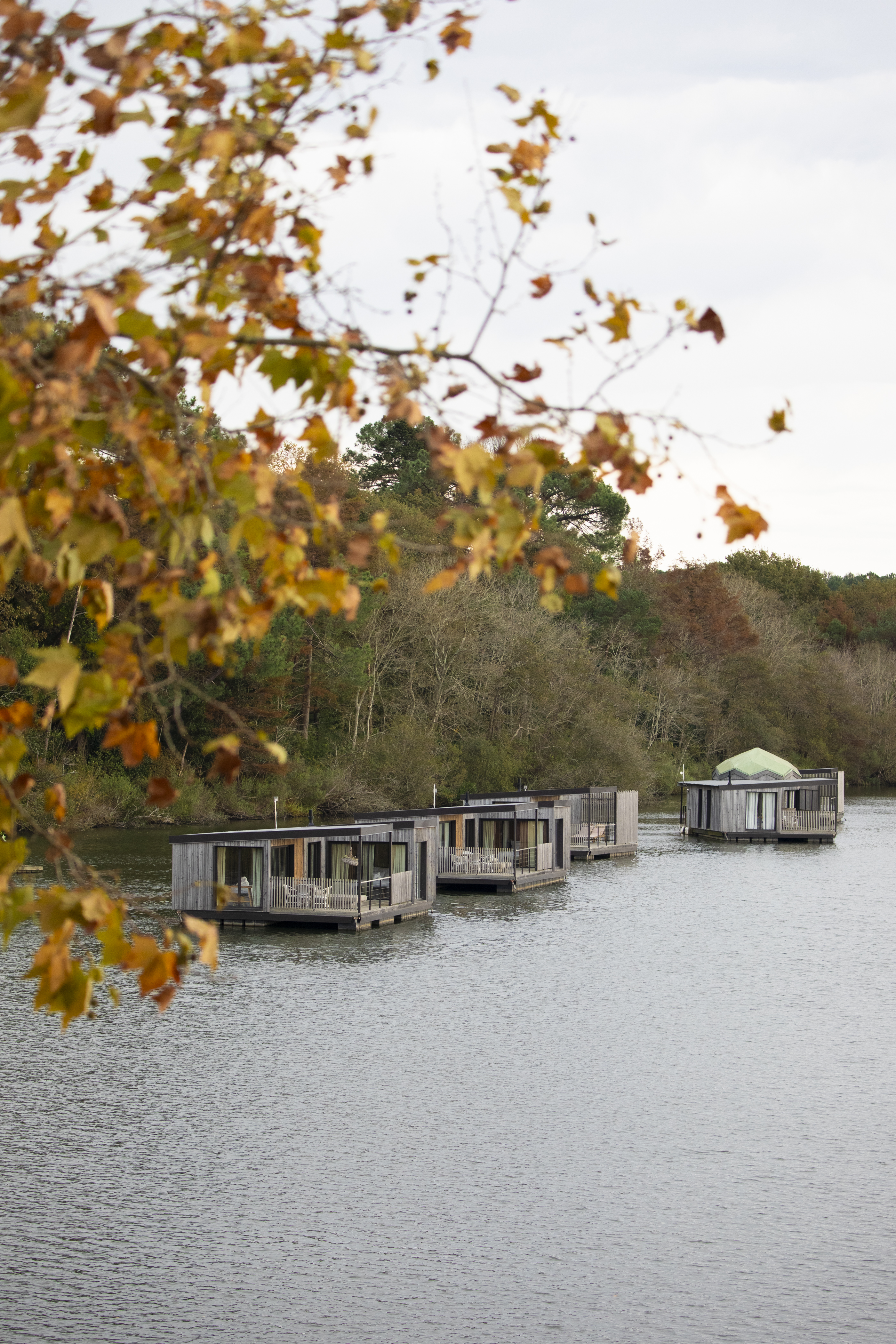 Brindos Lac & Château