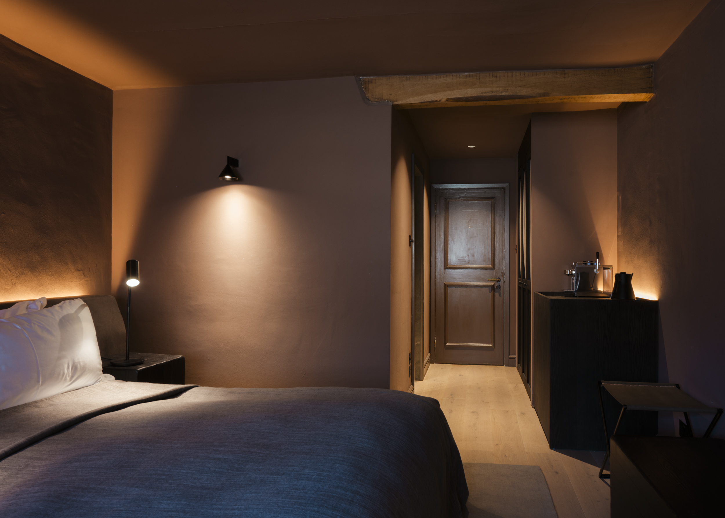 courtyard cosy room 2