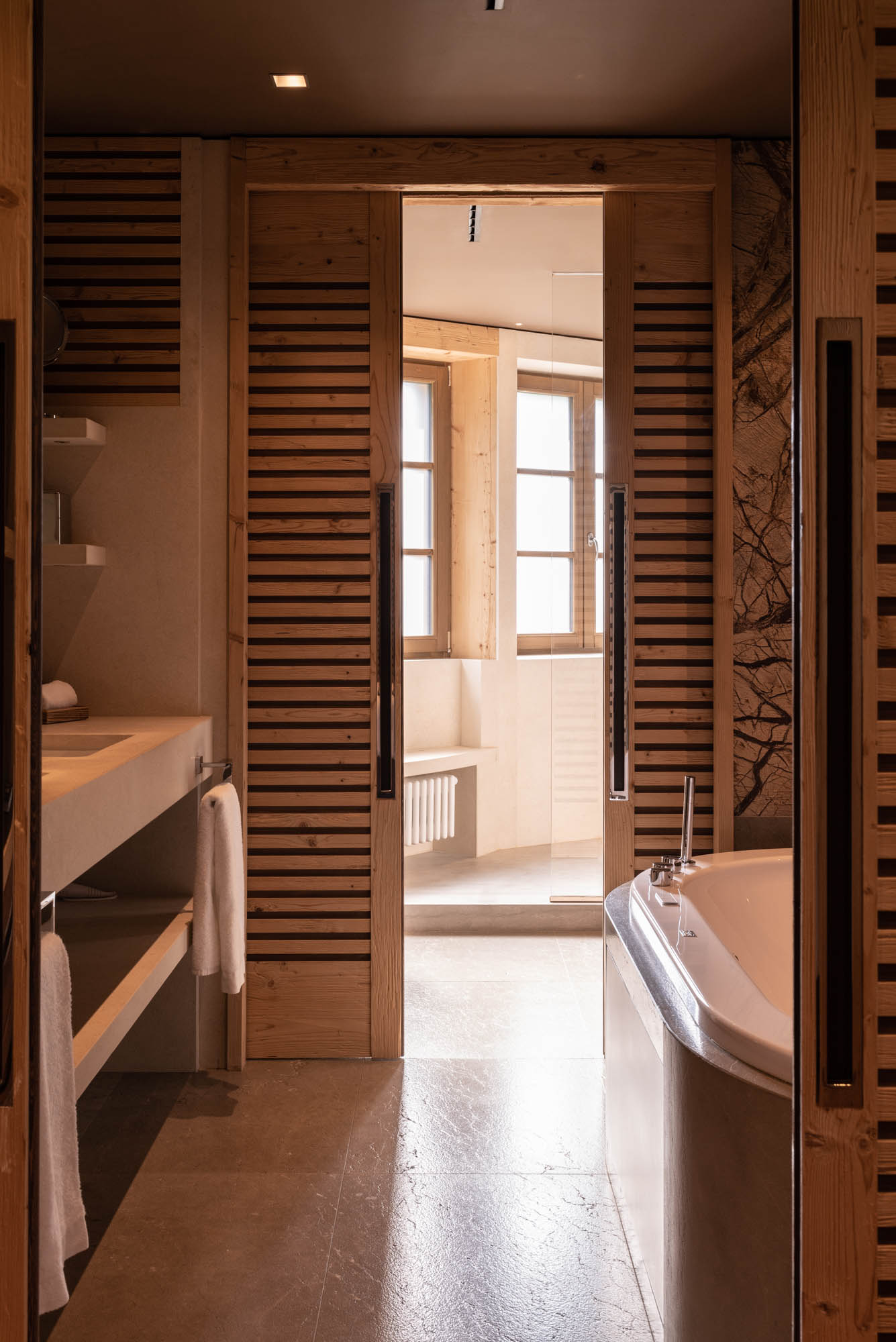 signature dolomites suite bathroom 1