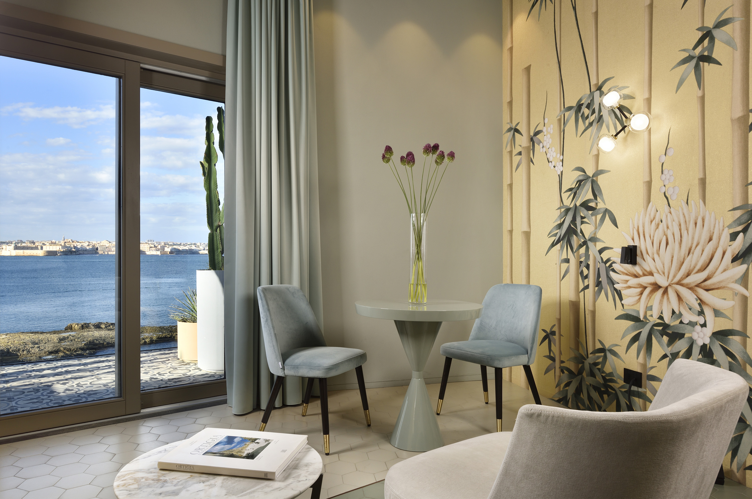 25 m 2025 camera 241