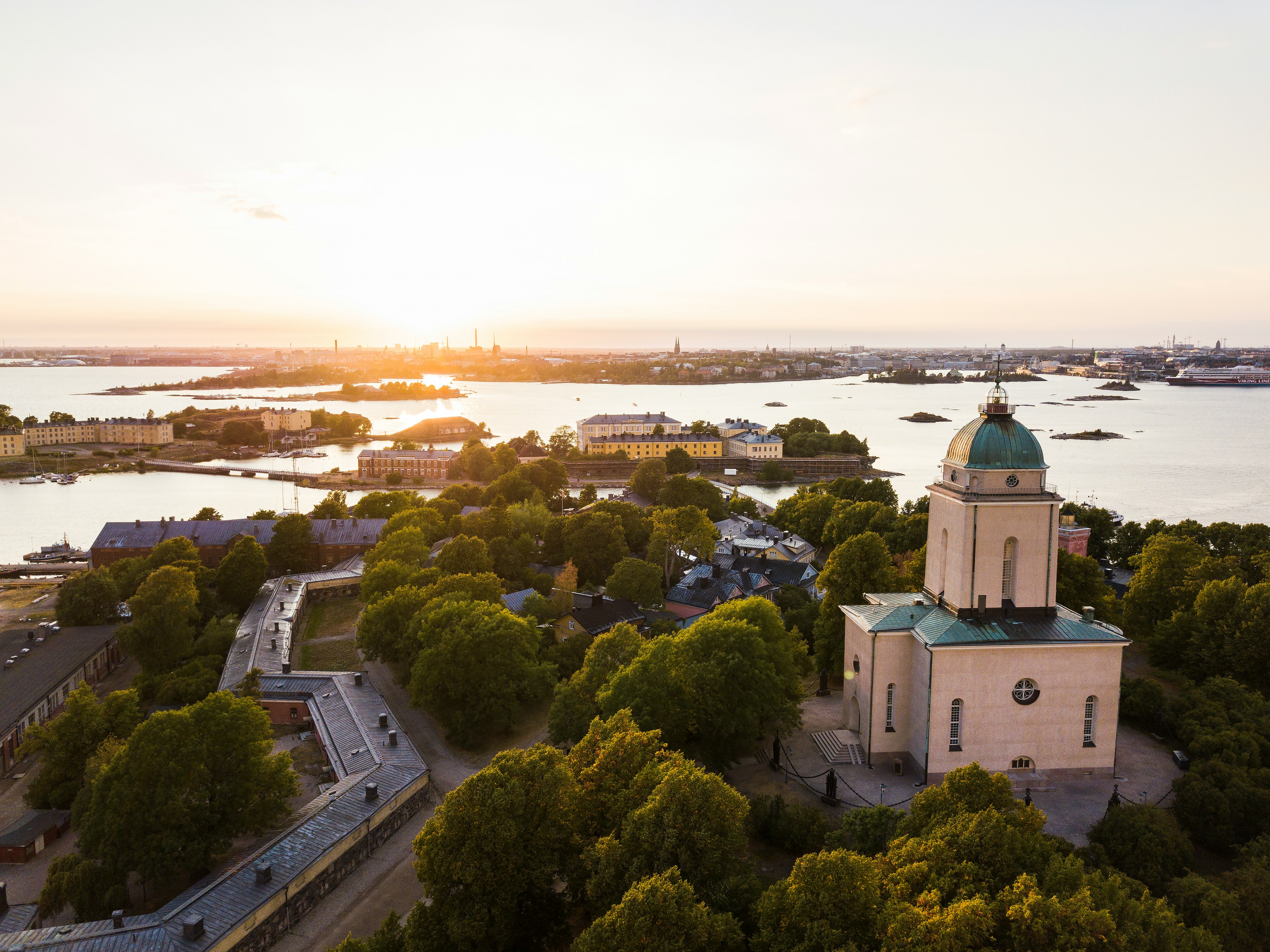 sunset over suomenlinna sea fortress in helsink